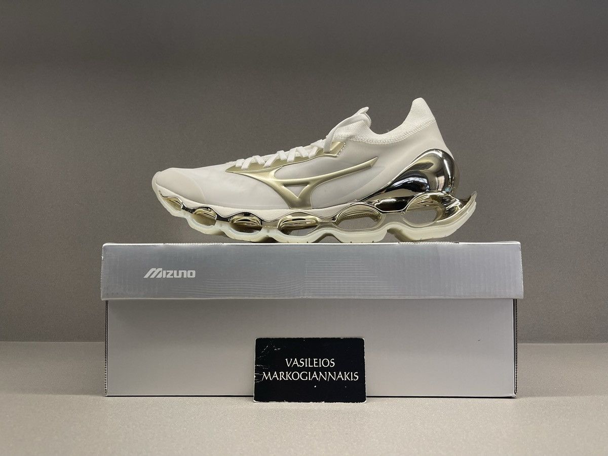 image of Mizuno Wave Prophecy Hajime Sorayama Champagne Gold Shoes in White Gold, Men's (Size 10)