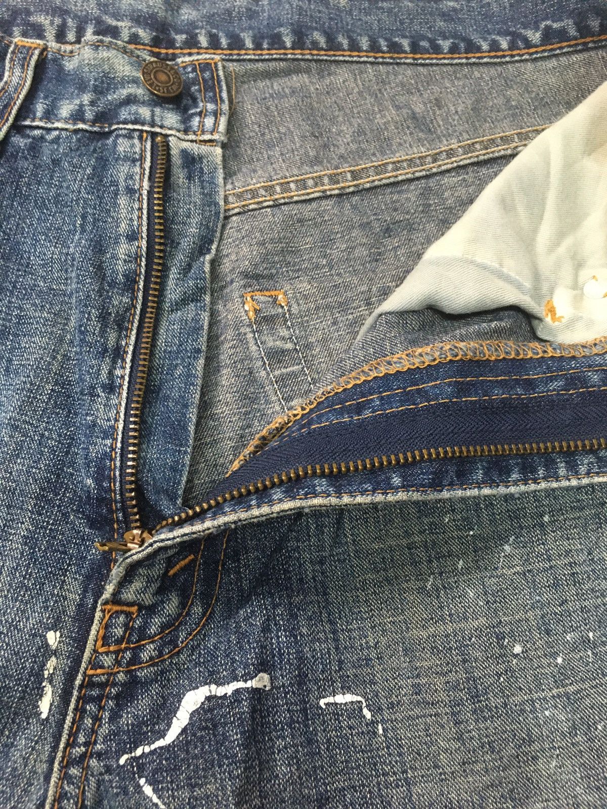 Levi's × Vintage Vintage 90s Levi’s 669 paint splatter distressed denim Size US 33 - 10 Thumbnail