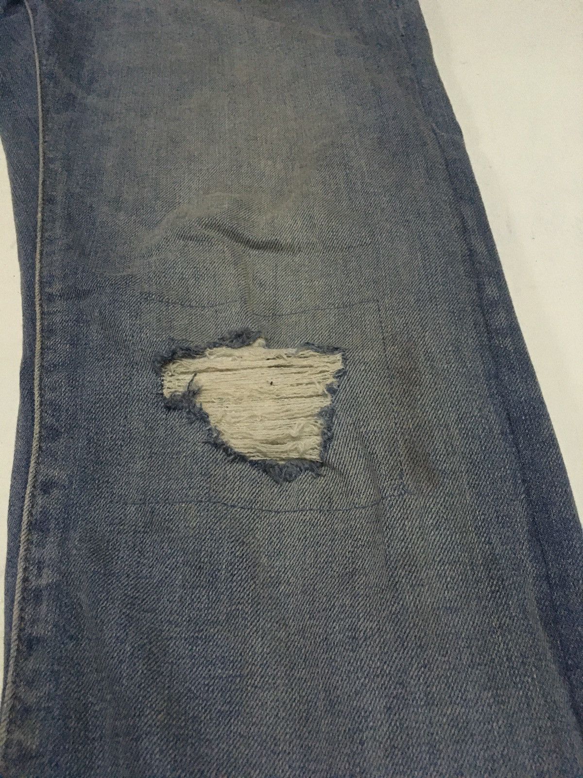 Uniqlo × Vintage Vintage Uniqlo distressed jeans Size US 33 - 9 Thumbnail