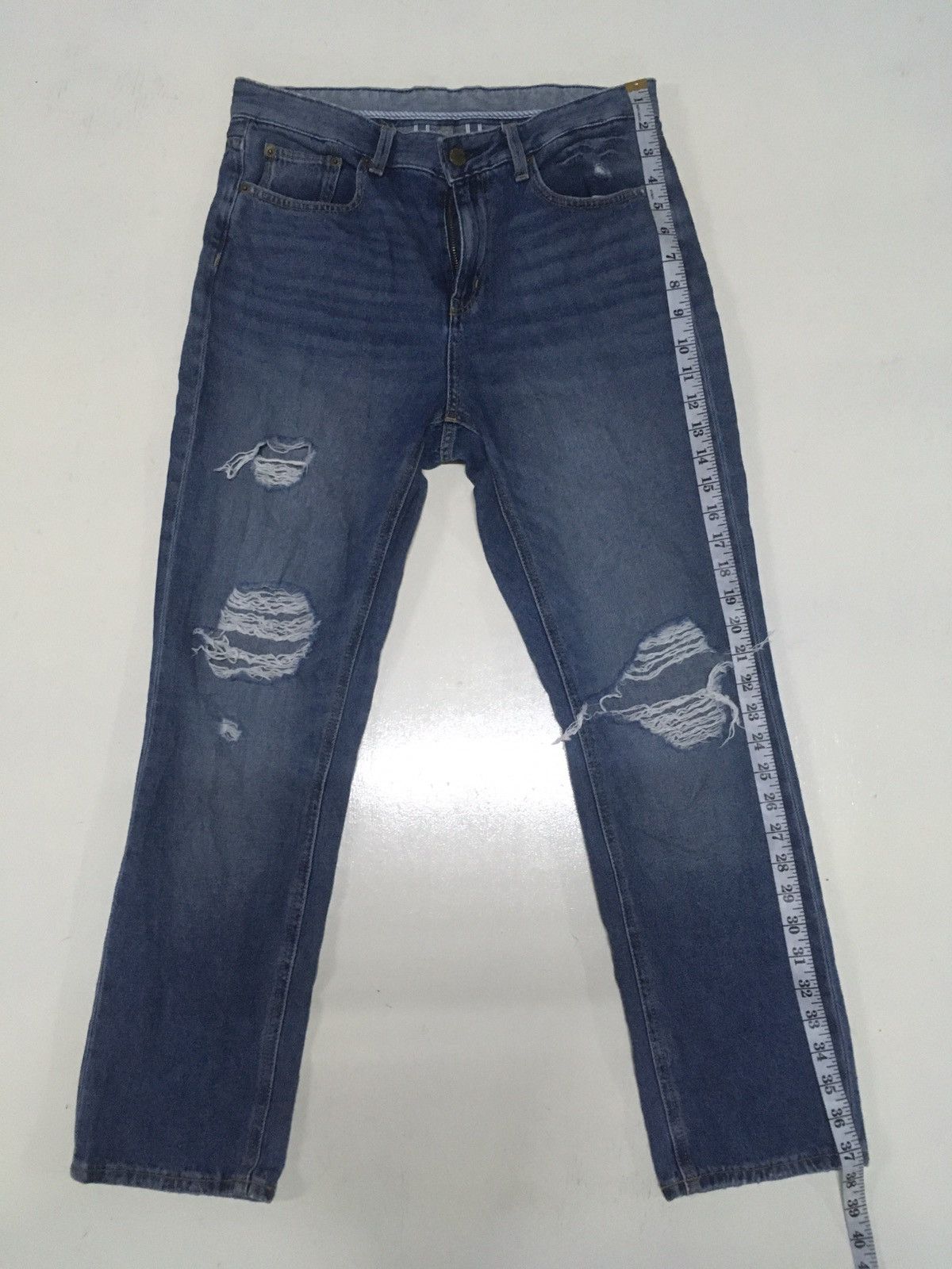 Japanese Brand Vintage GU distressed jeans Size US 31 - 2 Thumbnail