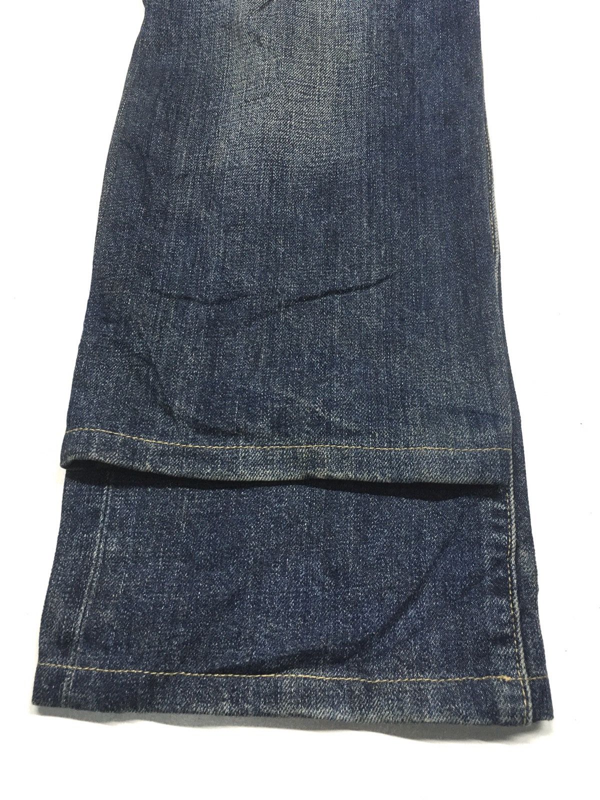 Japanese Brand × Uniqlo Vintage uniqlo distressed selvage denim Size US 33 - 9 Thumbnail