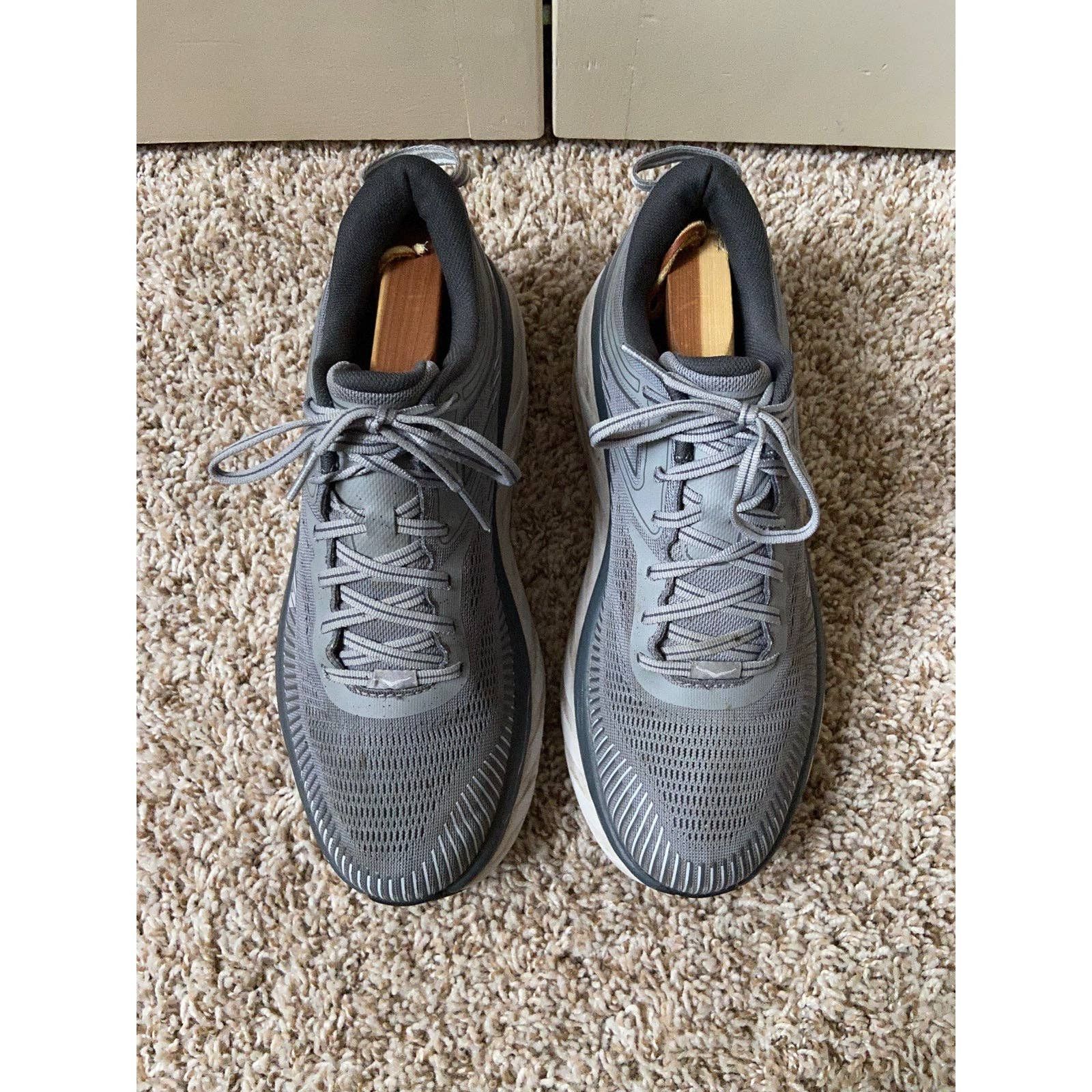 Hoka Hoka One One Bondi 7 Grey Running Shoes Men’s Size 10 Size US 10 / EU 43 - 2 Thumbnail
