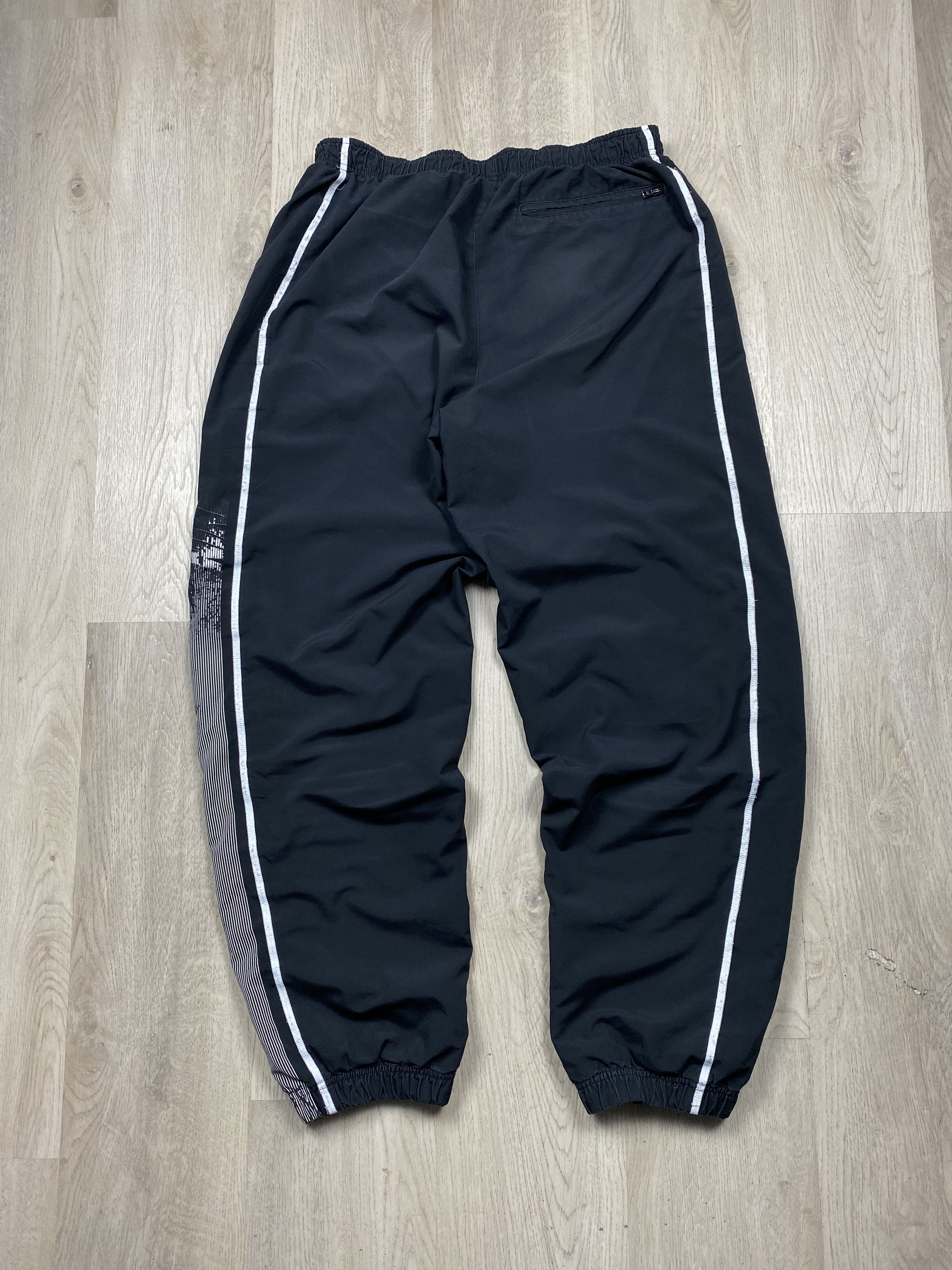 Nike × Vintage Nike Vintage Distressed Nylon Pants Y2K Drill Gorpcore Size US 34 / EU 50 - 9 Thumbnail