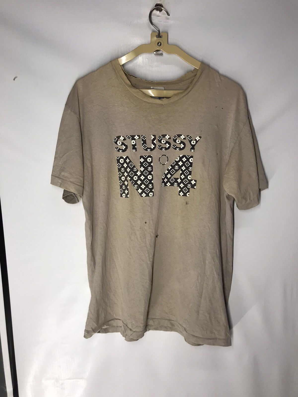 Stussy × Vintage Vintage stussy N.4 tshirt distressed made in usa Size US L / EU 52-54 / 3 - 7 Thumbnail