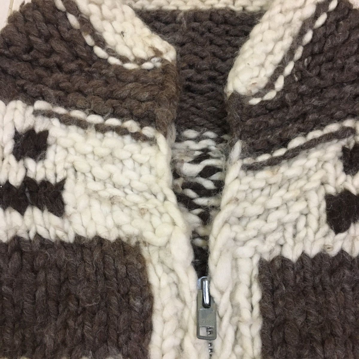 Vintage Vintage Made In Canada Heavy Knit Jacket Size US M / EU 48-50 / 2 - 6 Thumbnail