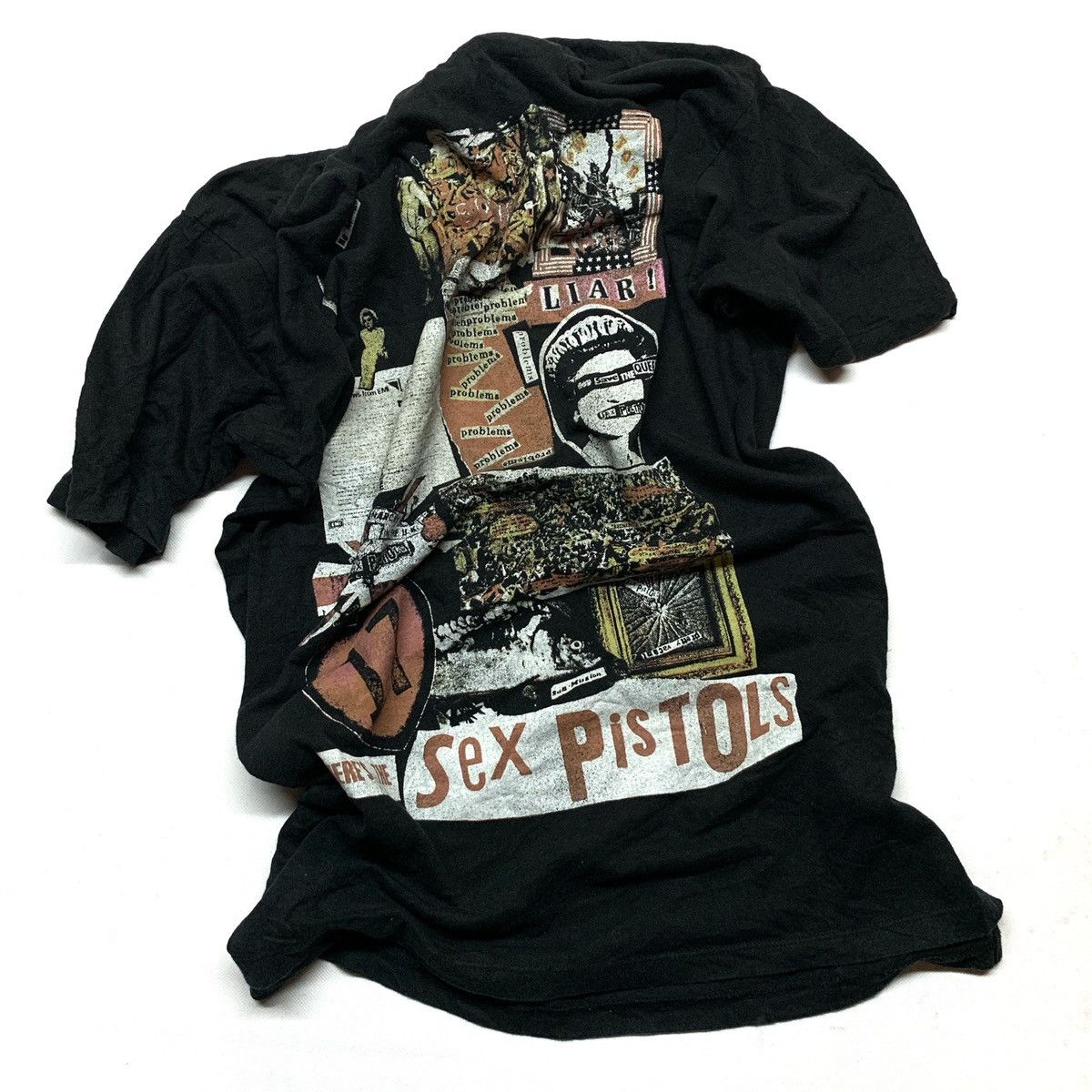 Band Tees × Uniqlo Uniqlo X Sex Pistols Sid Vicious Tee Size US M / EU 48-50 / 2 - 2 Thumbnail