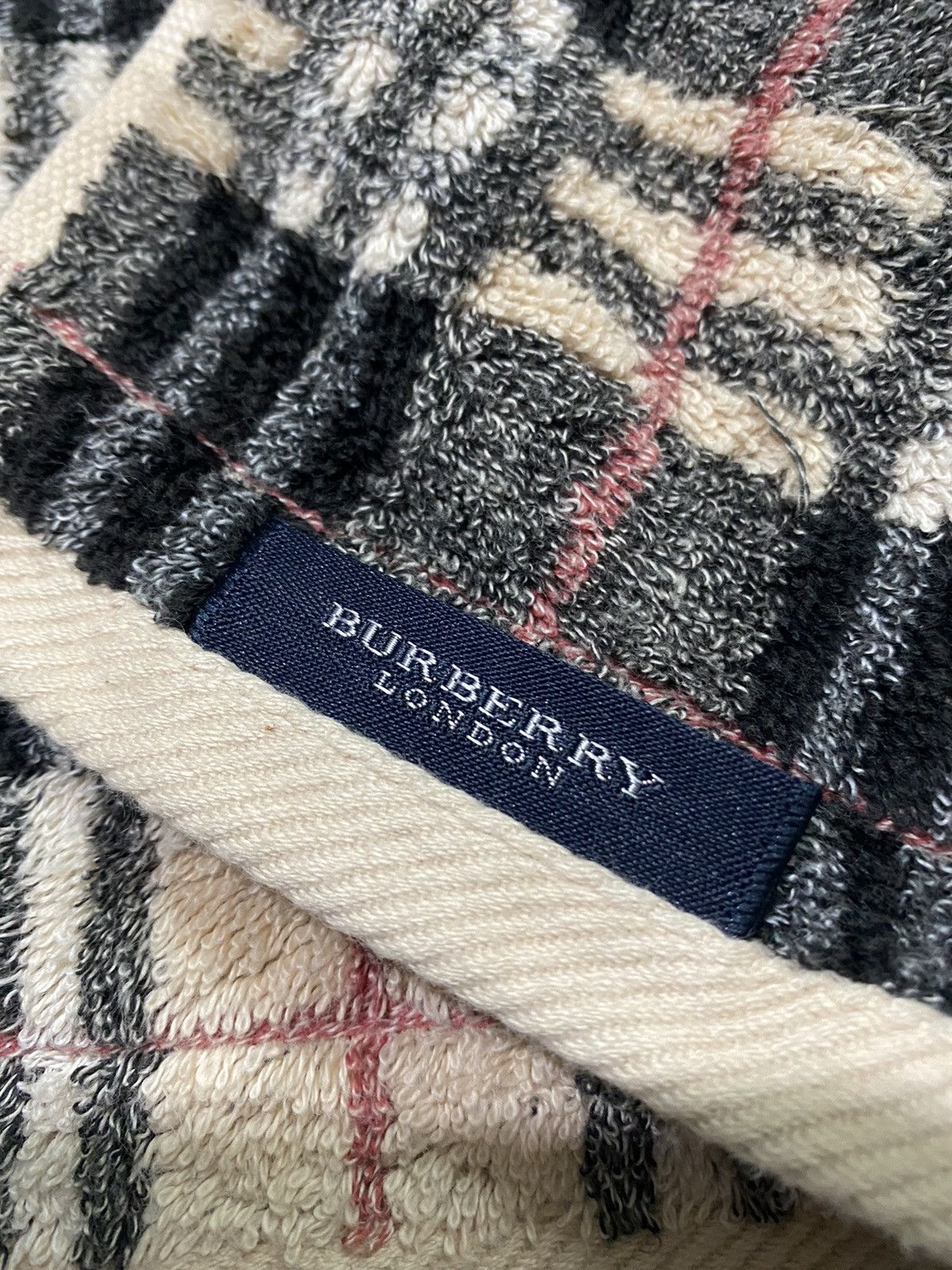 Burberry × Japanese Brand × Vintage Steals‼️Vintage Burberry Nova chek Mini Towel Size ONE SIZE - 4 Thumbnail