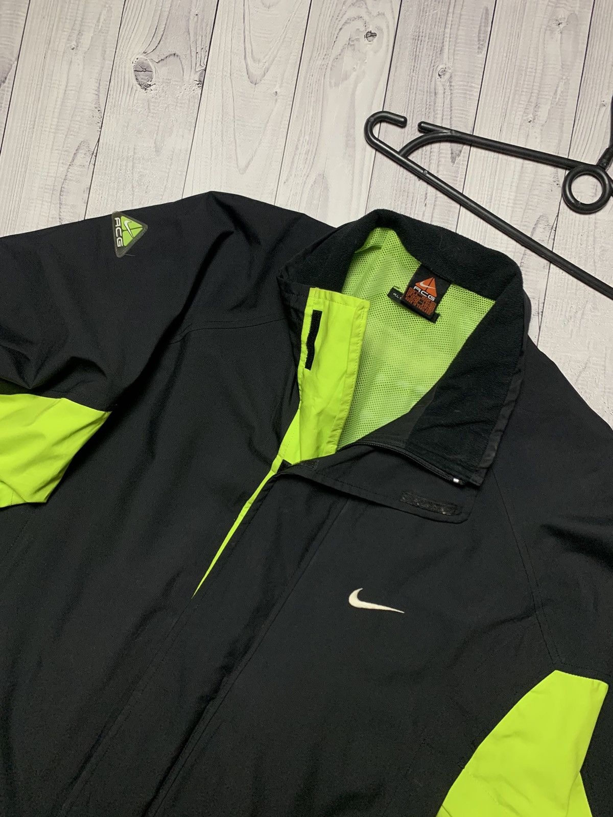Nike × Nike ACG × Vintage Vintage Nike ACG jacket storm fit swoosh size L Size US L / EU 52-54 / 3 - 3 Thumbnail