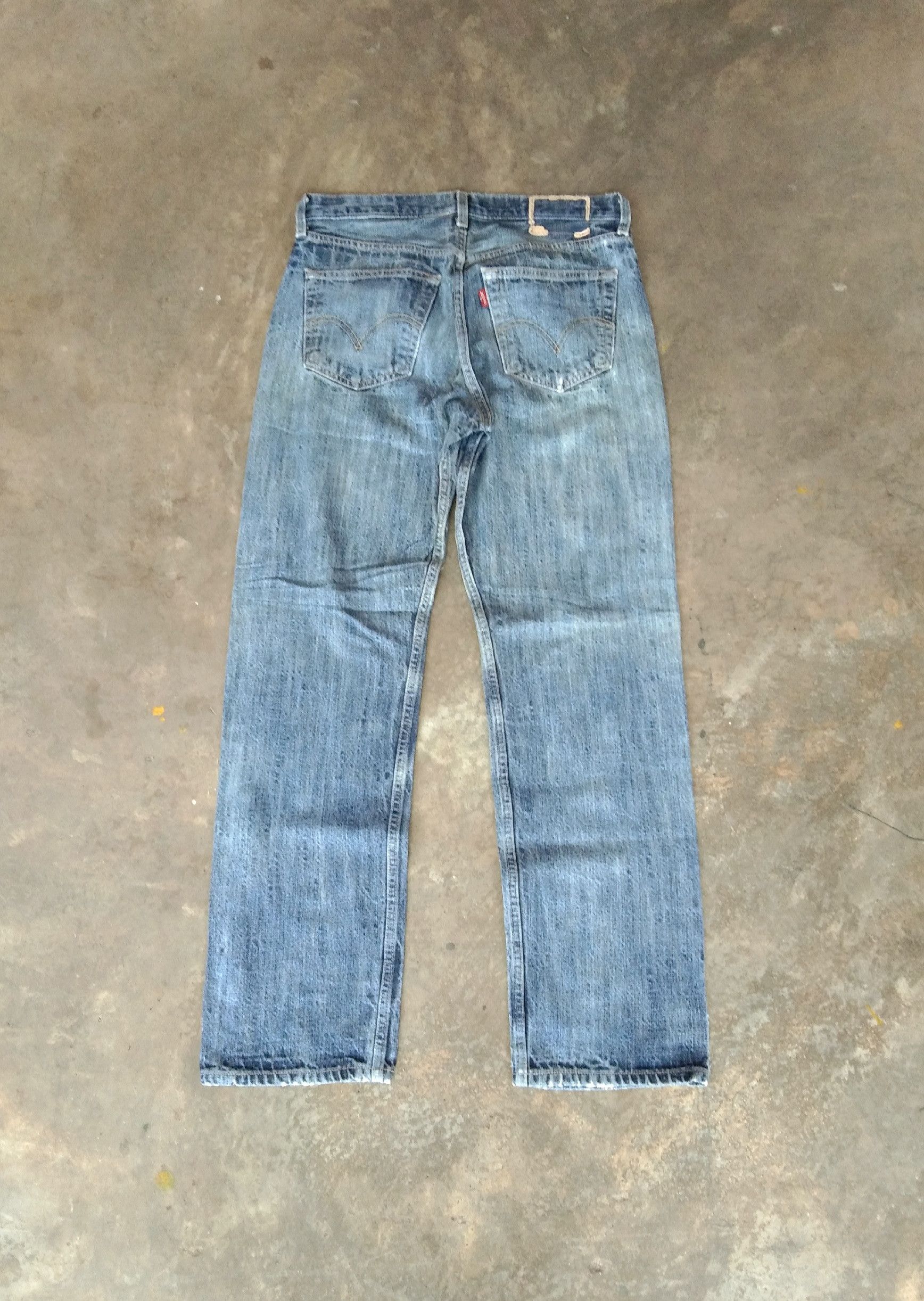 Levi's Vintage Levi's 501 Blue Wash Straight Leg Jeans 31x30 Size US 31 - 3 Thumbnail