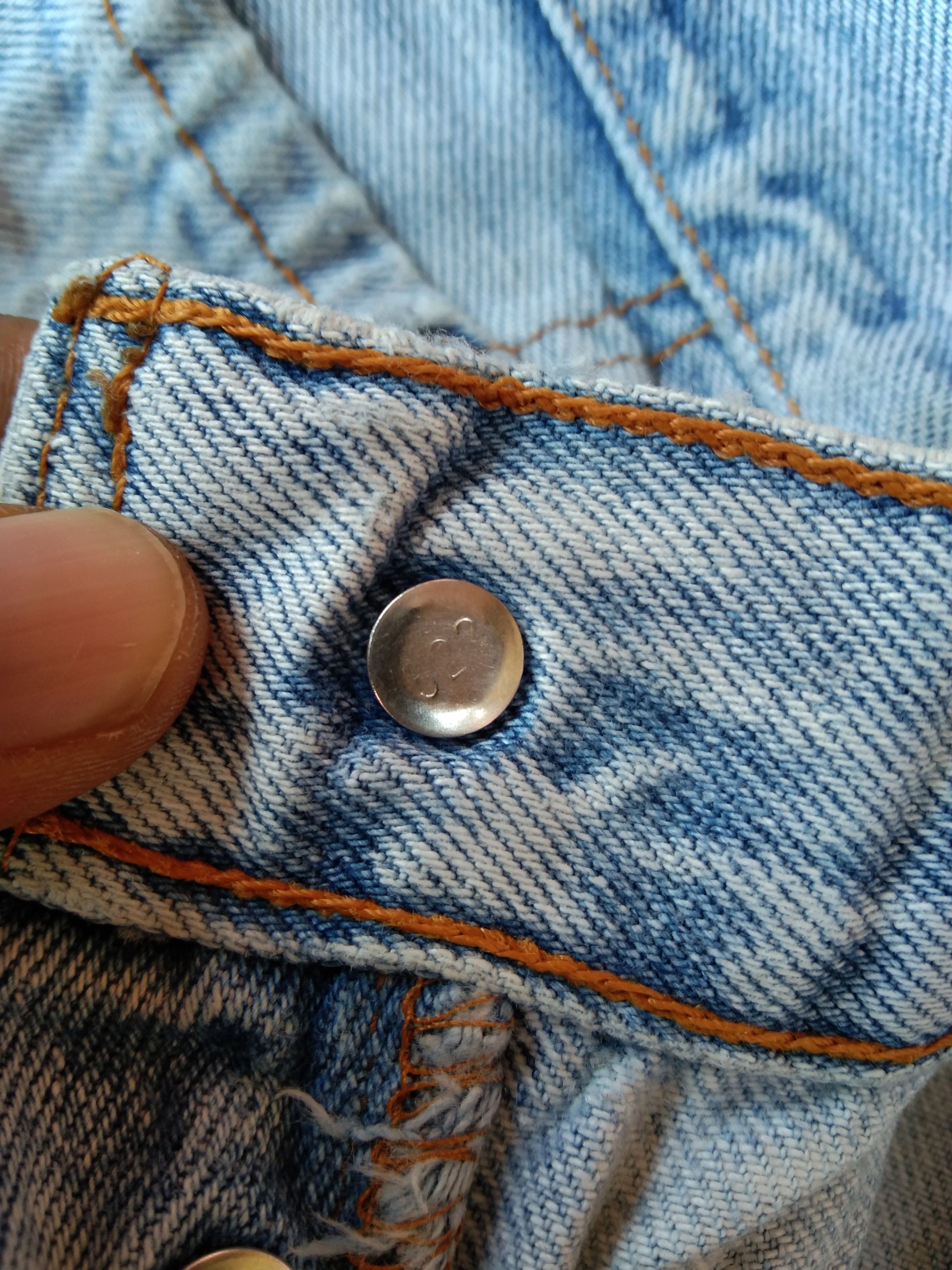 Levi's × Vintage 90s Vintage Levis 501 Made In USA Distressed Jeans 33x32 Size US 33 - 12 Thumbnail