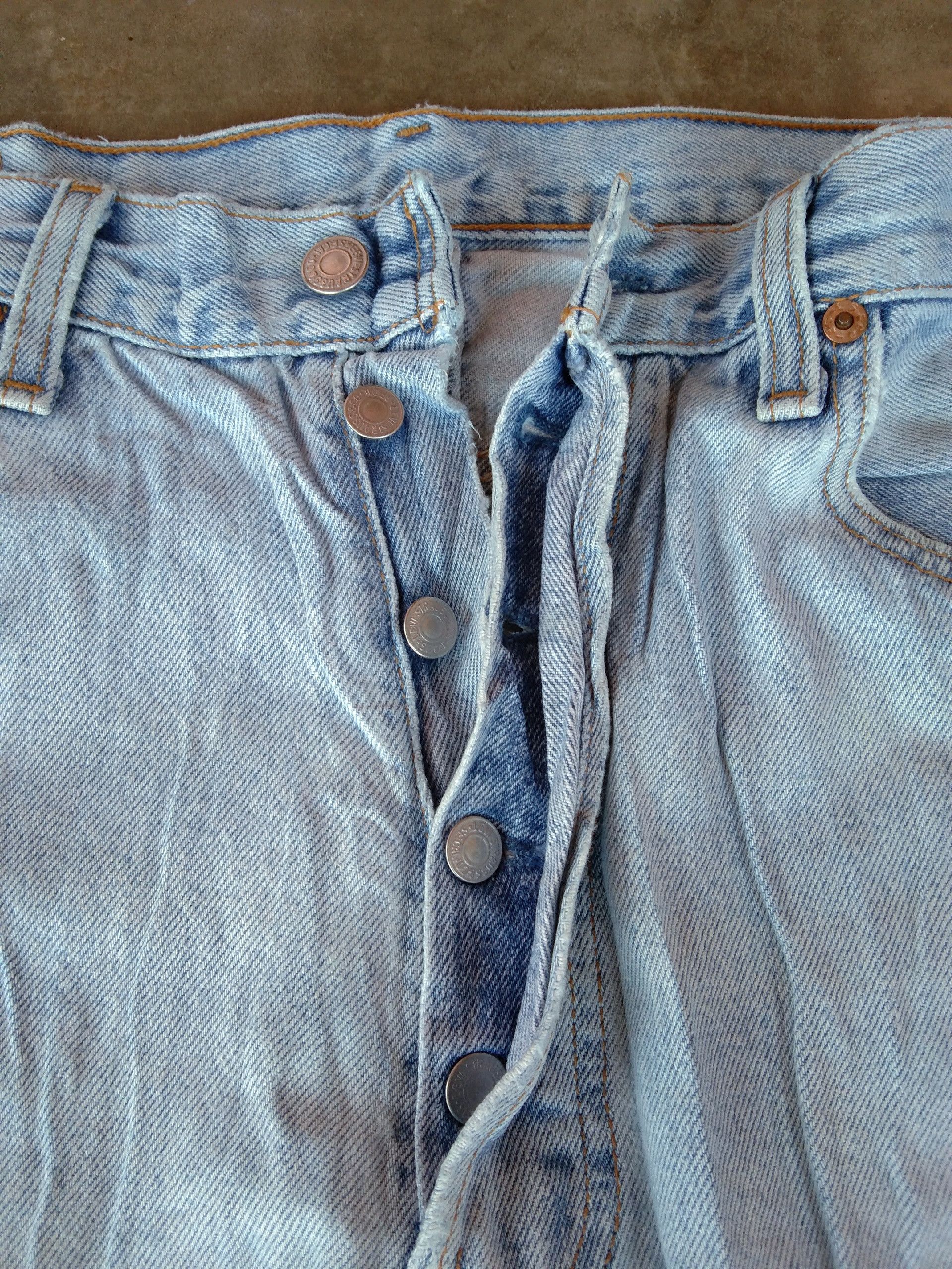 Levi's × Vintage 90s Vintage Levis 501 Made In USA Distressed Jeans 33x32 Size US 33 - 11 Thumbnail