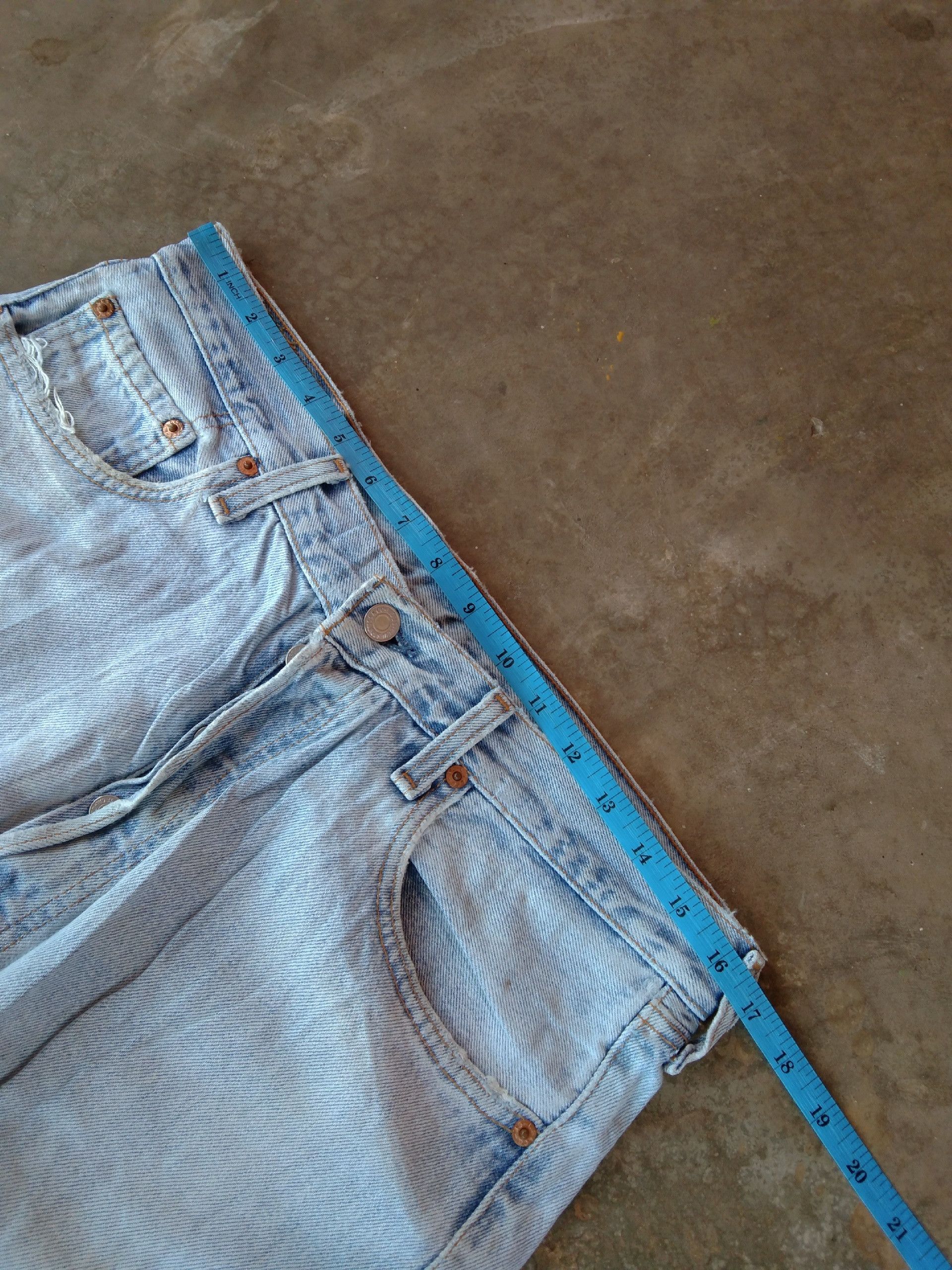 Levi's × Vintage 90s Vintage Levis 501 Made In USA Distressed Jeans 33x32 Size US 33 - 10 Thumbnail