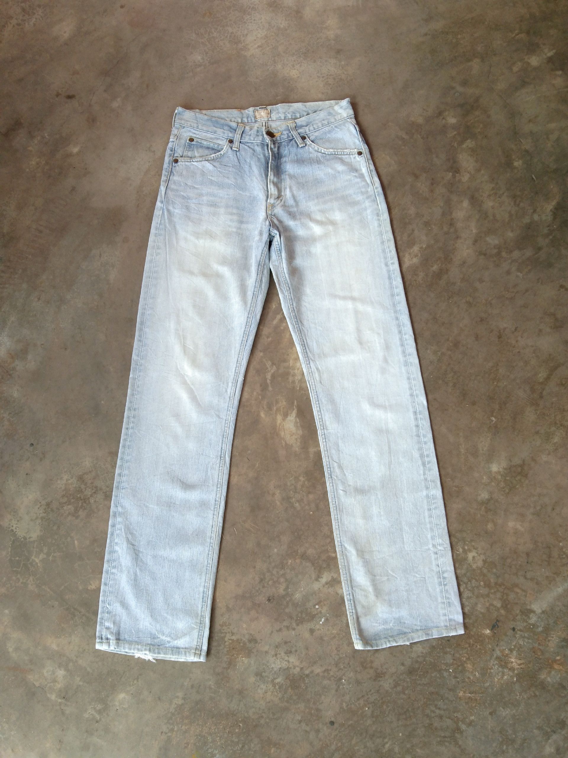 Japanese Brand 90s Vintage Lee Riders Faded Blue Distressed Jeans 29x32 Size US 29 - 1 Thumbnail