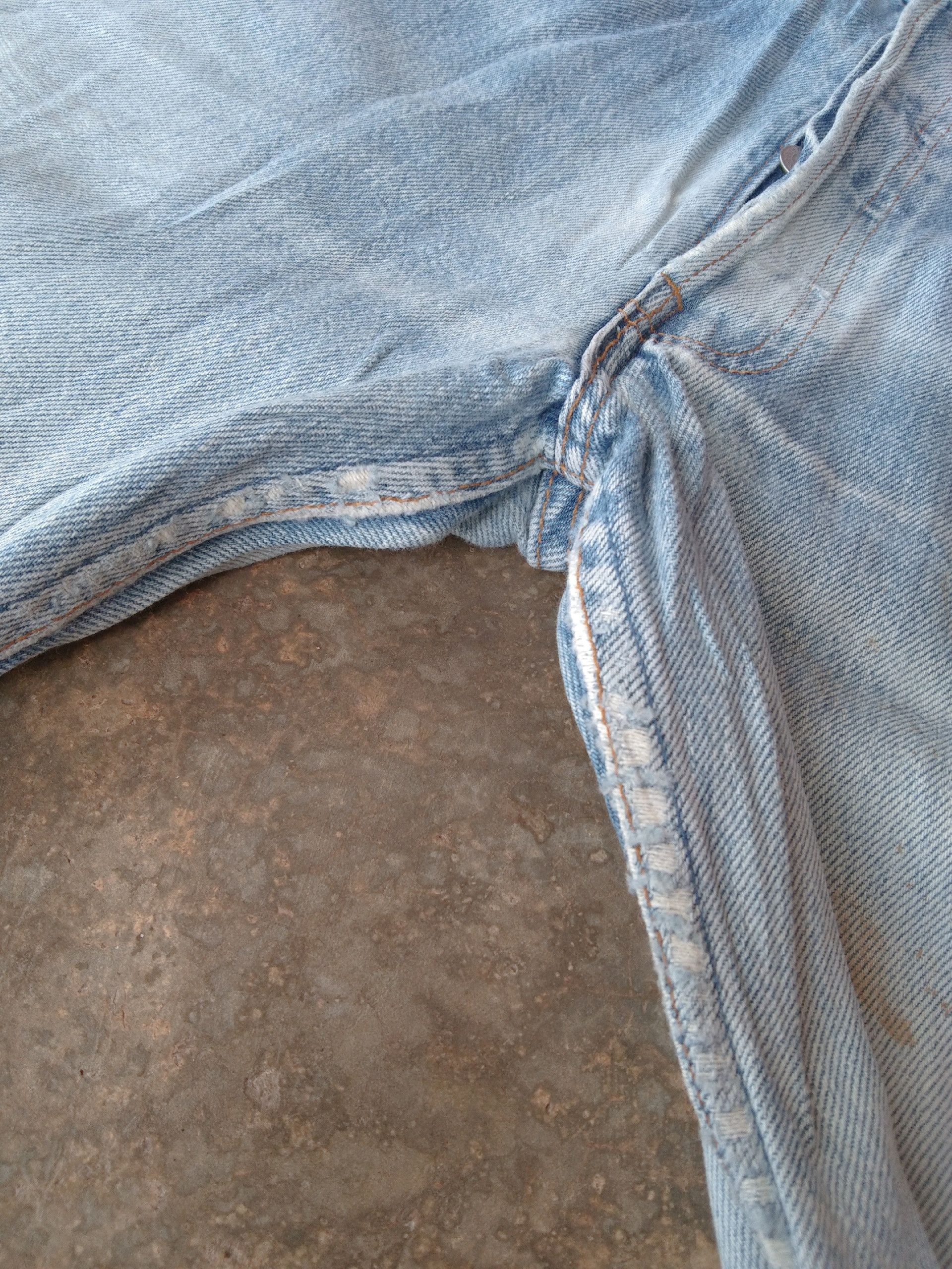 Levi's × Vintage 90s Vintage Levis 501 Made In USA Distressed Jeans 34x34 Size US 34 / EU 50 - 8 Thumbnail