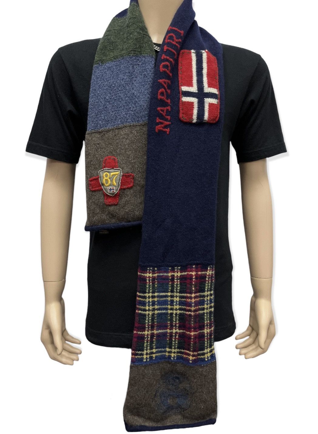 Napapijri FYE 90's! NAPAPIJRI Patchwork Wool Scarf Muffler Size ONE SIZE - 1 Thumbnail