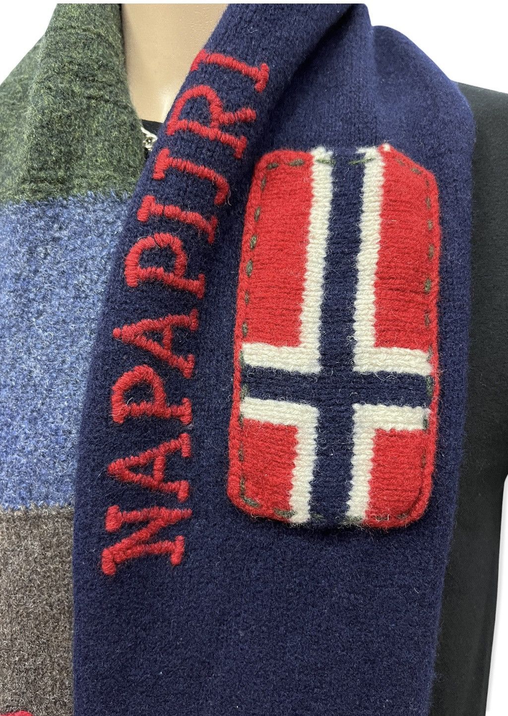 Napapijri FYE 90's! NAPAPIJRI Patchwork Wool Scarf Muffler Size ONE SIZE - 2 Thumbnail