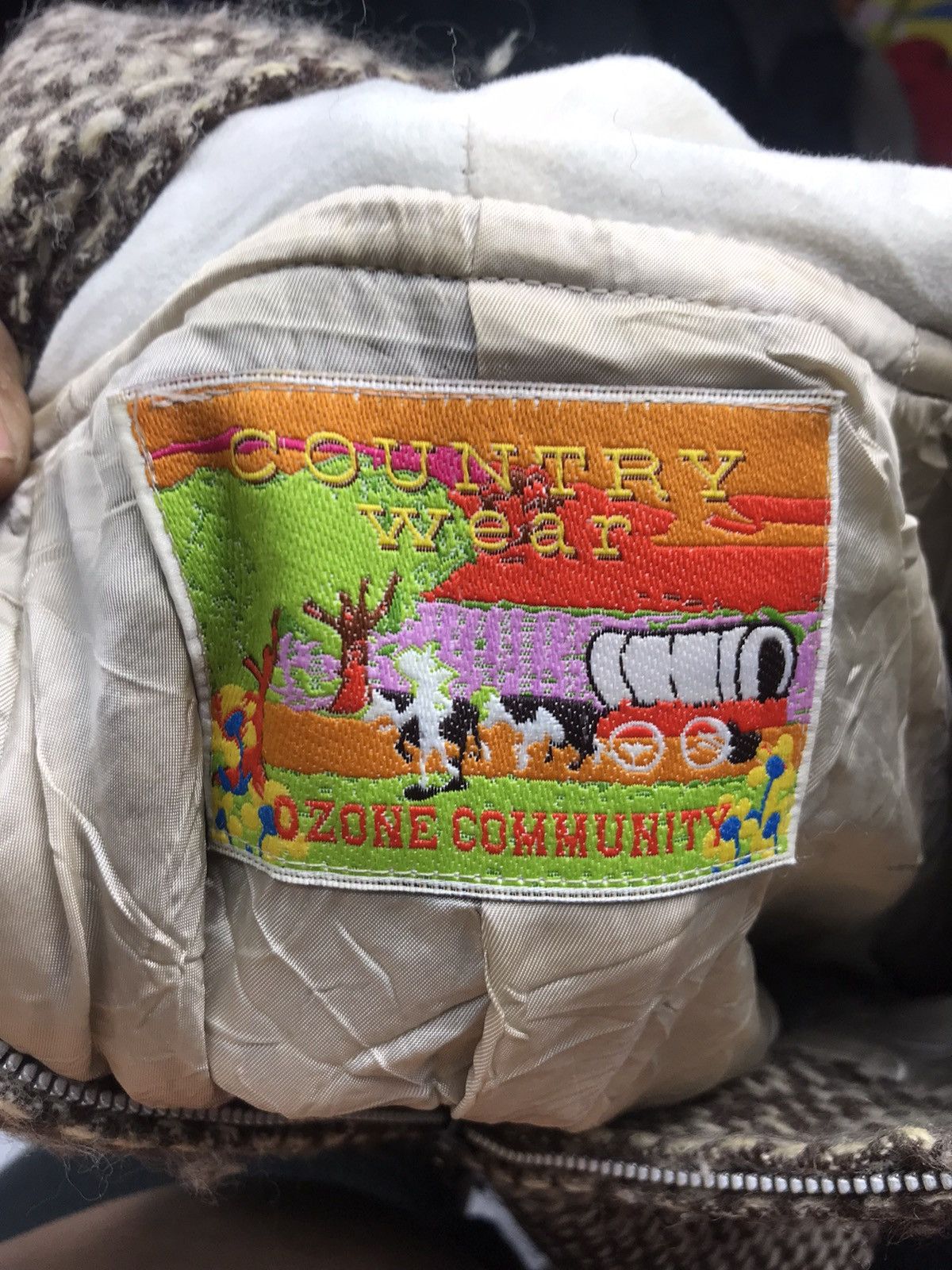 Japanese Brand × Vintage 🔥BEST OFFER🔥Vintage hoodie zipper jacket by country wear Size US S / EU 44-46 / 1 - 3 Thumbnail