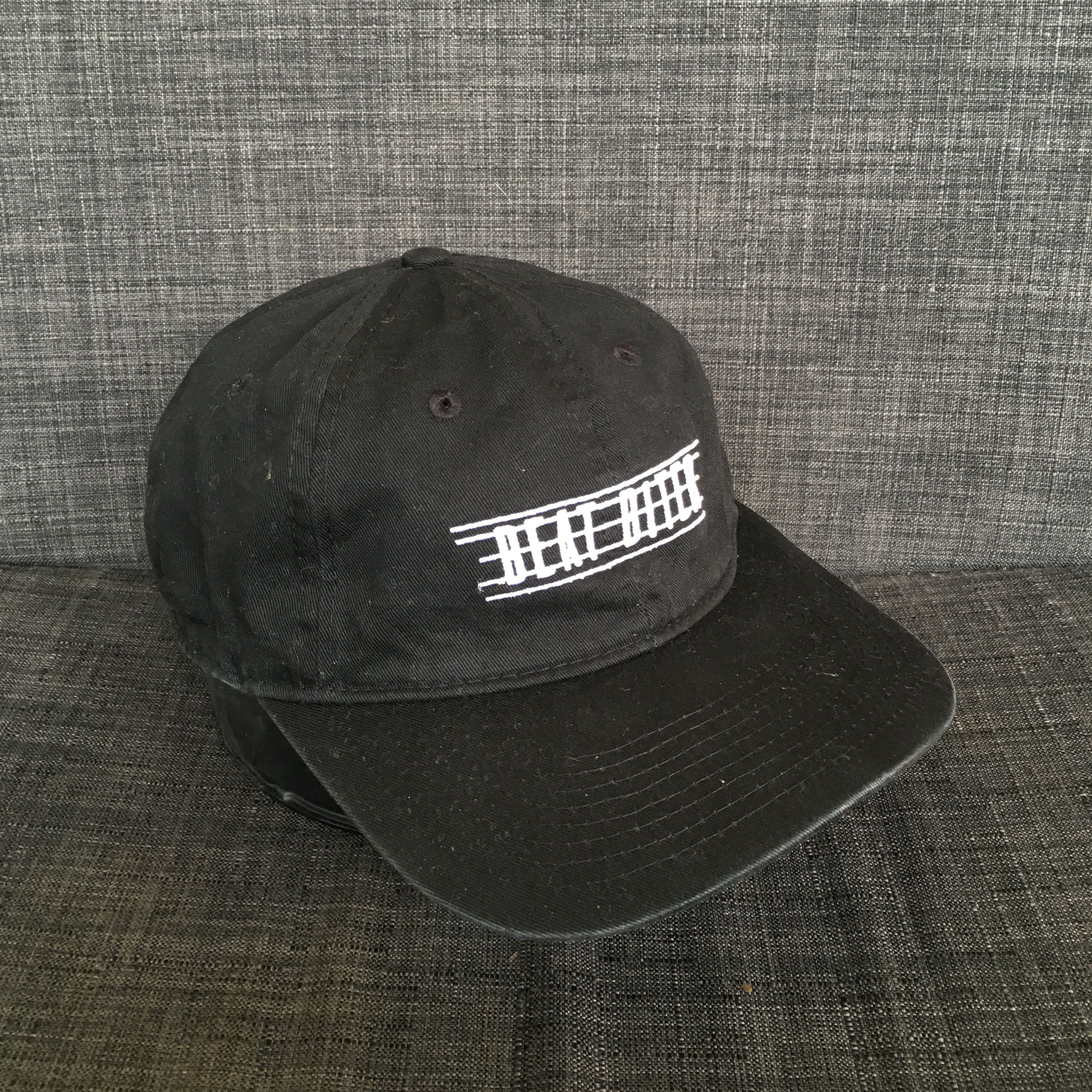 Diet Butcher Slim Skin MARLBORO X DBSS "BEAT BITER' Cap Size ONE SIZE - 3 Thumbnail