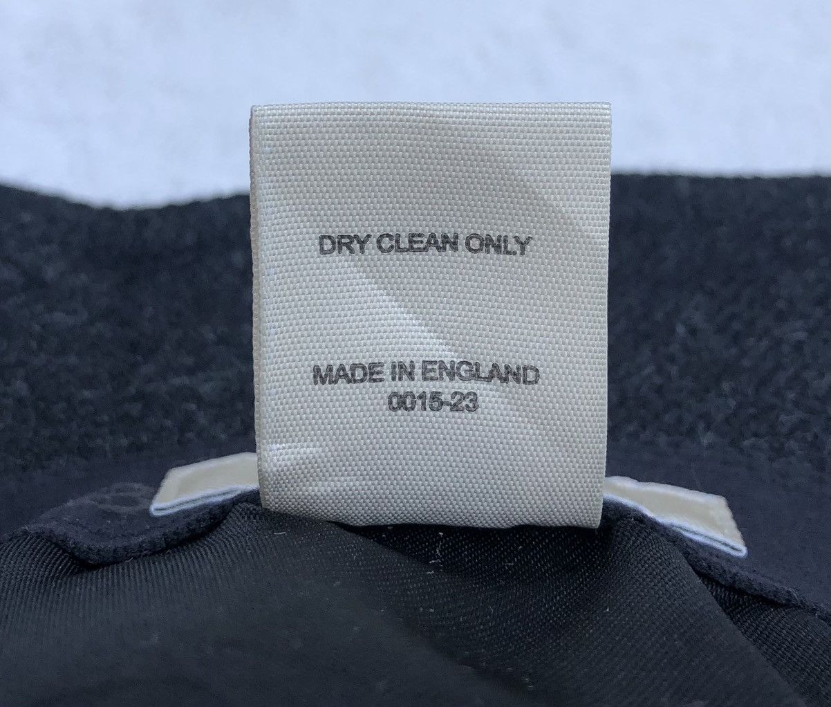 Burberry Burberry London Hat 100% Wool for unisex Size ONE SIZE - 13 Thumbnail