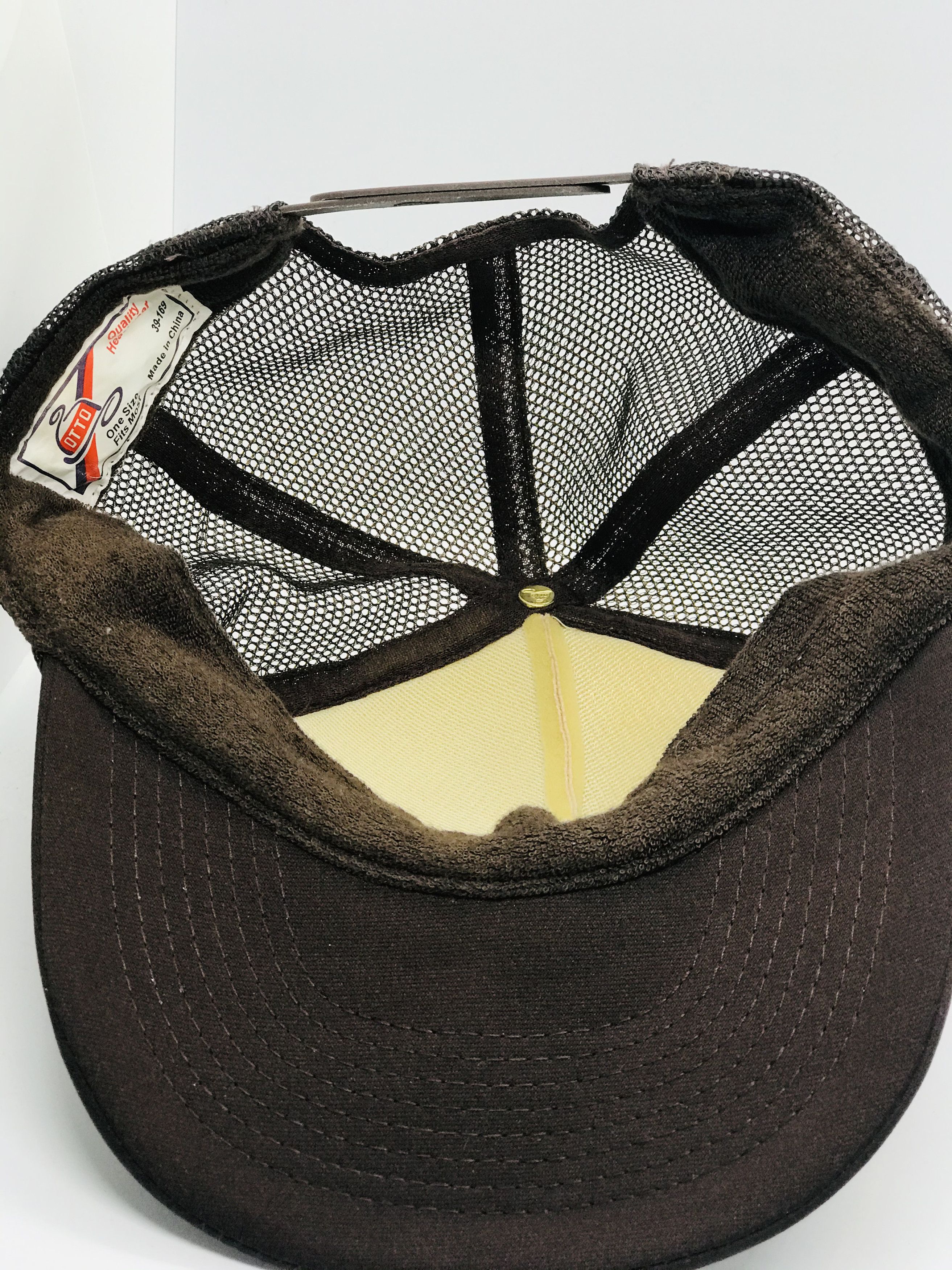 Other Vintage Emilee Graffiti Trucker Cap Size ONE SIZE - 5 Thumbnail