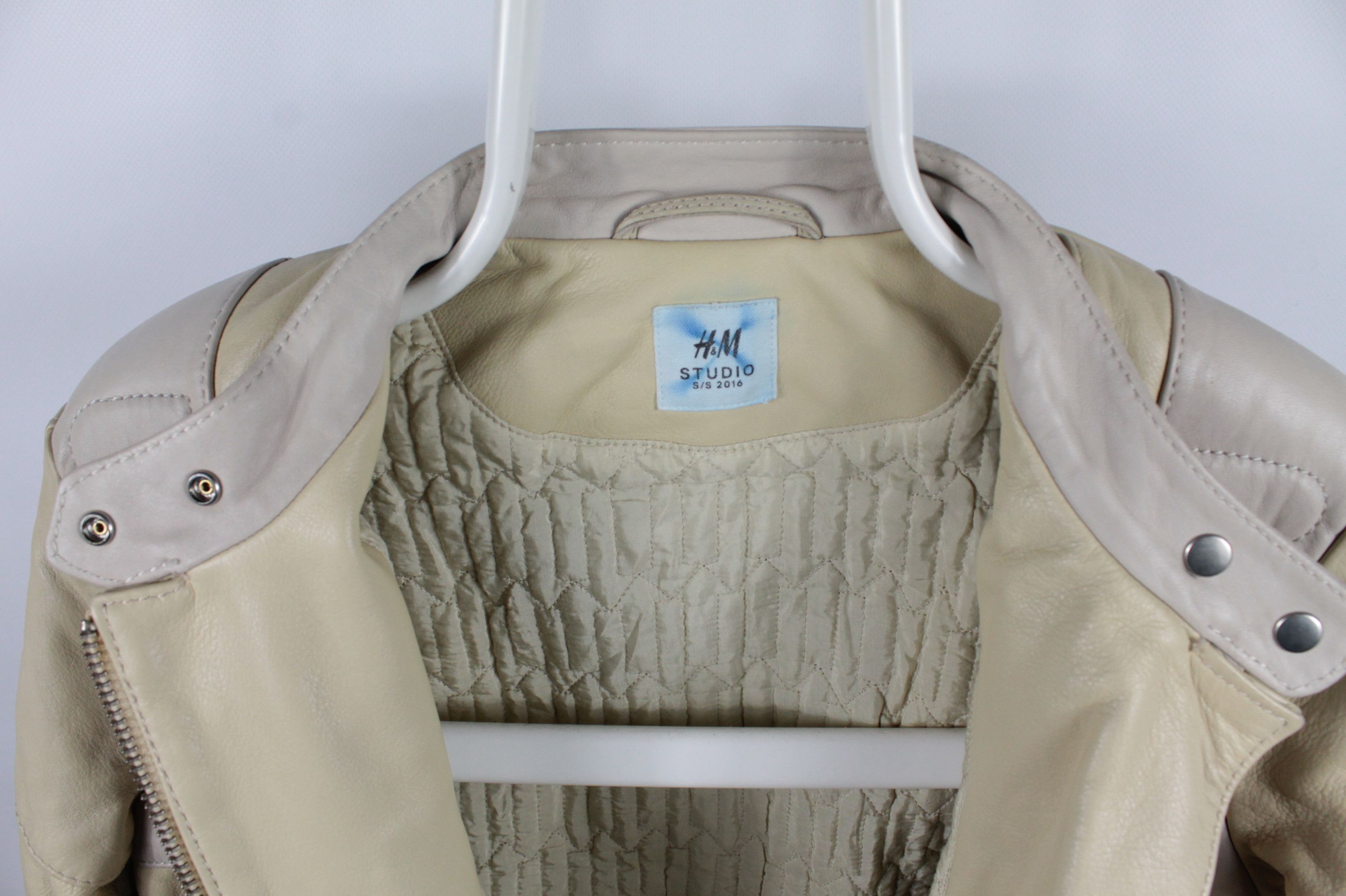 H&M H&M Studio S/S 2016 Beige Leather Women Jacket Size M / US 6-8 / IT 42-44 - 10 Thumbnail