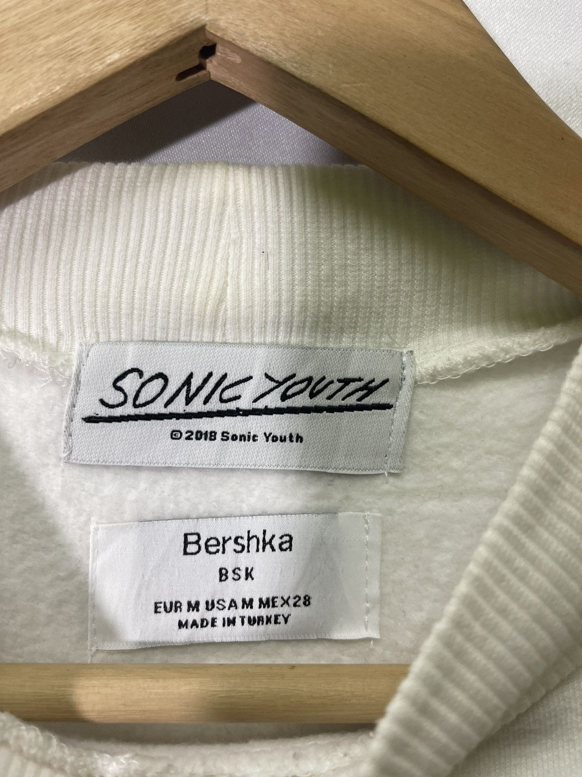 Band Tees SONIC YOUTH X BERSHKA 2018 SWEATSHIRT Size US M / EU 48-50 / 2 - 5 Thumbnail
