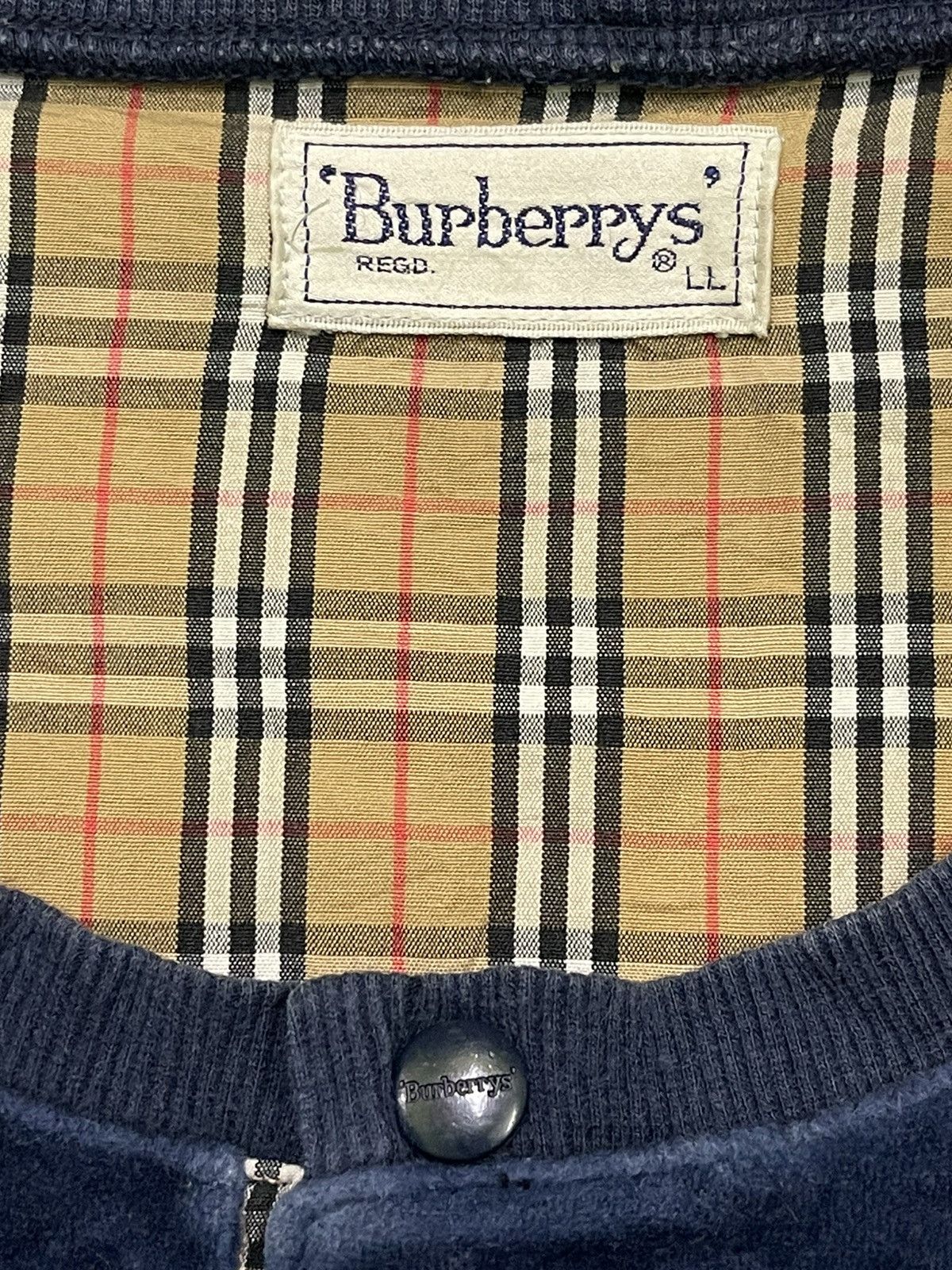 Burberry Vintage burberry velvet sweatshirt Size US L / EU 52-54 / 3 - 7 Thumbnail