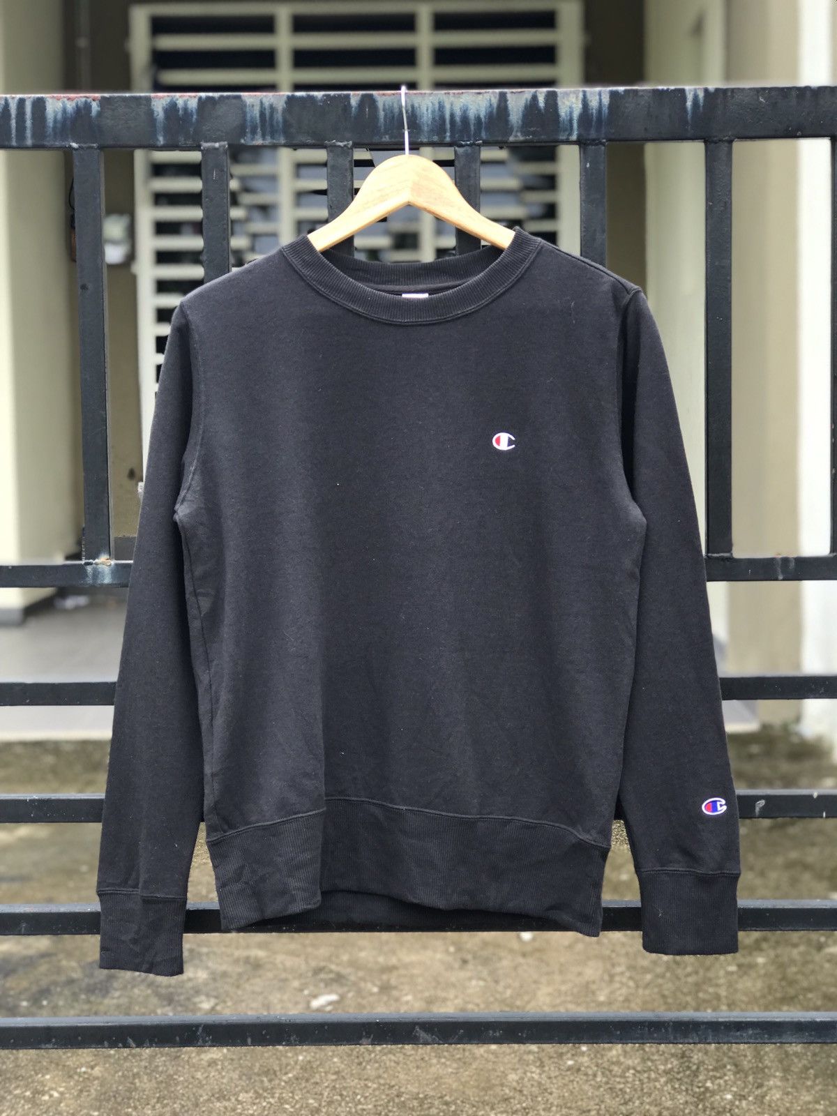 Vintage Champion Embroidered Smalllogo Sweatshirt