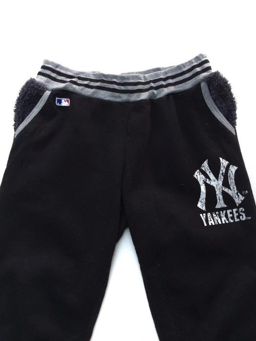 MLB × New York Yankees × Vintage New York Yankees Spell Out Jogger Size US 31 - 2 Thumbnail