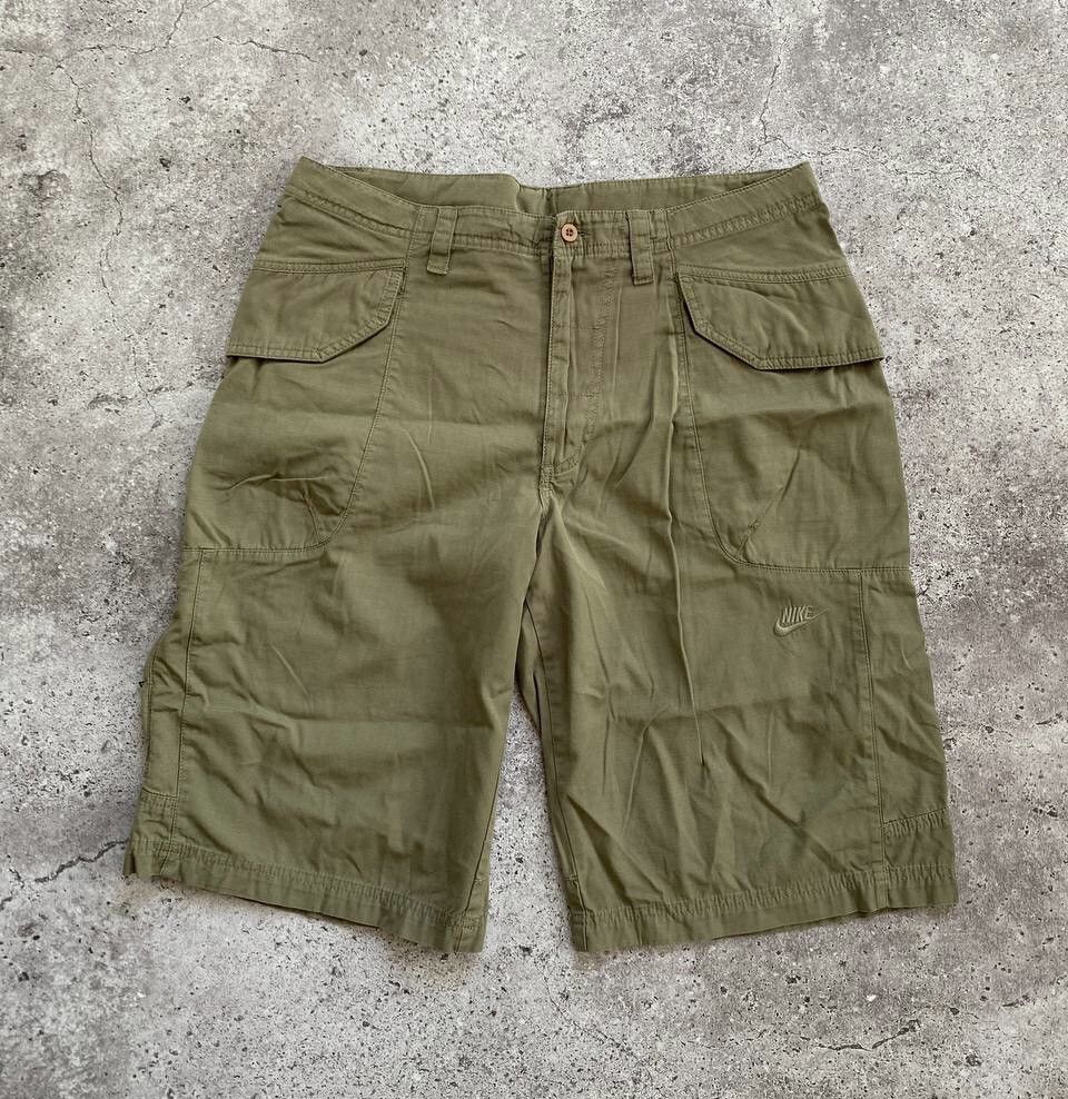 Nike × Nike ACG × Vintage Nike Vintage Cargo Shorts Size US 32 / EU 48 - 2 Thumbnail