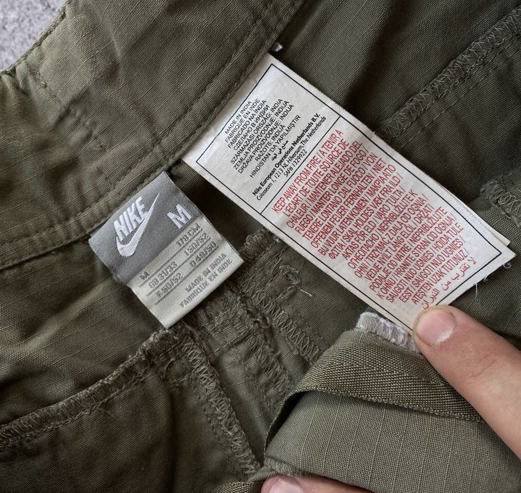 Nike × Nike ACG × Vintage Nike Vintage Cargo Shorts Size US 32 / EU 48 - 8 Thumbnail