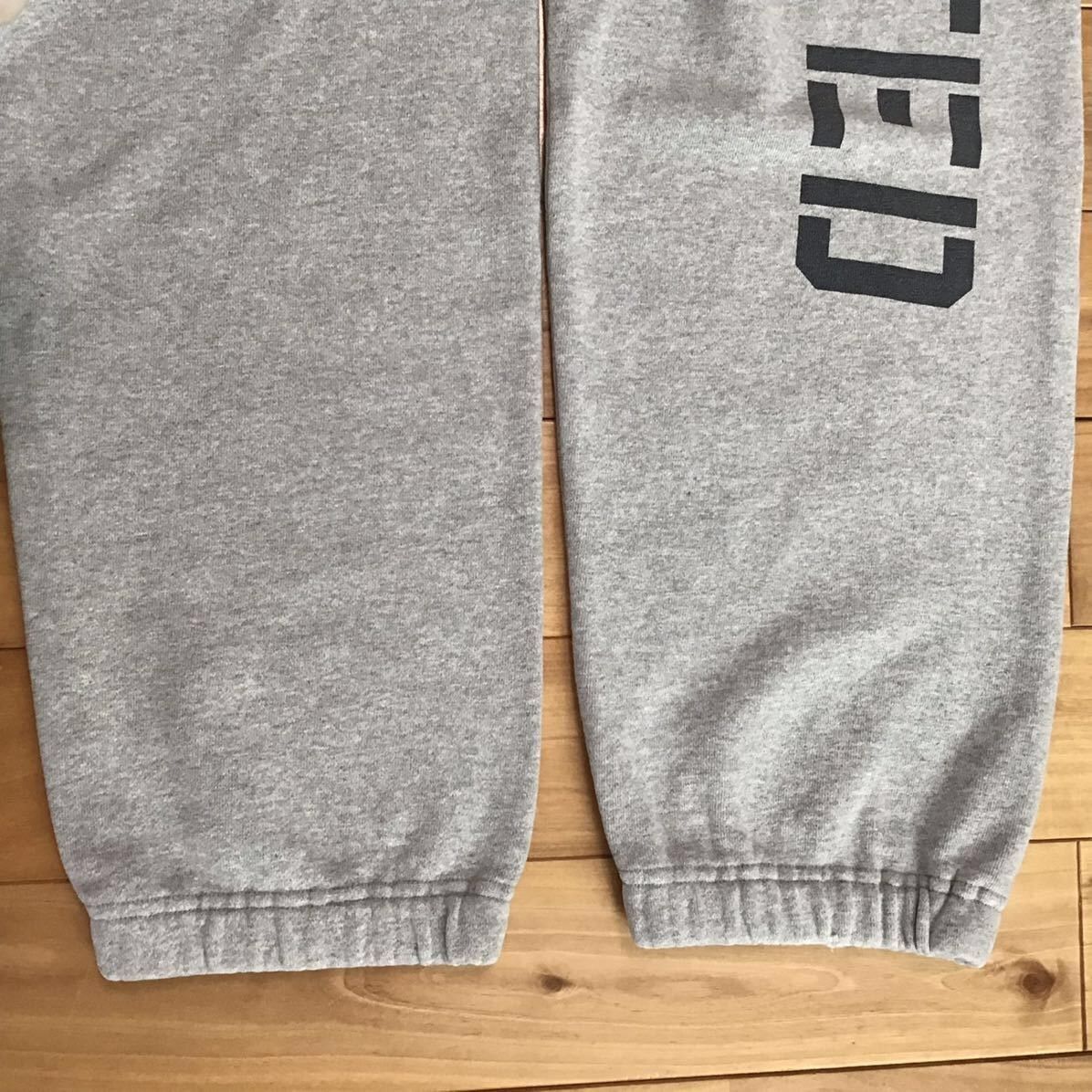 Bape × Undefeated BAPE × undefeated sweat pants a bathing ape ★size M Size US 32 / EU 48 - 7 Thumbnail