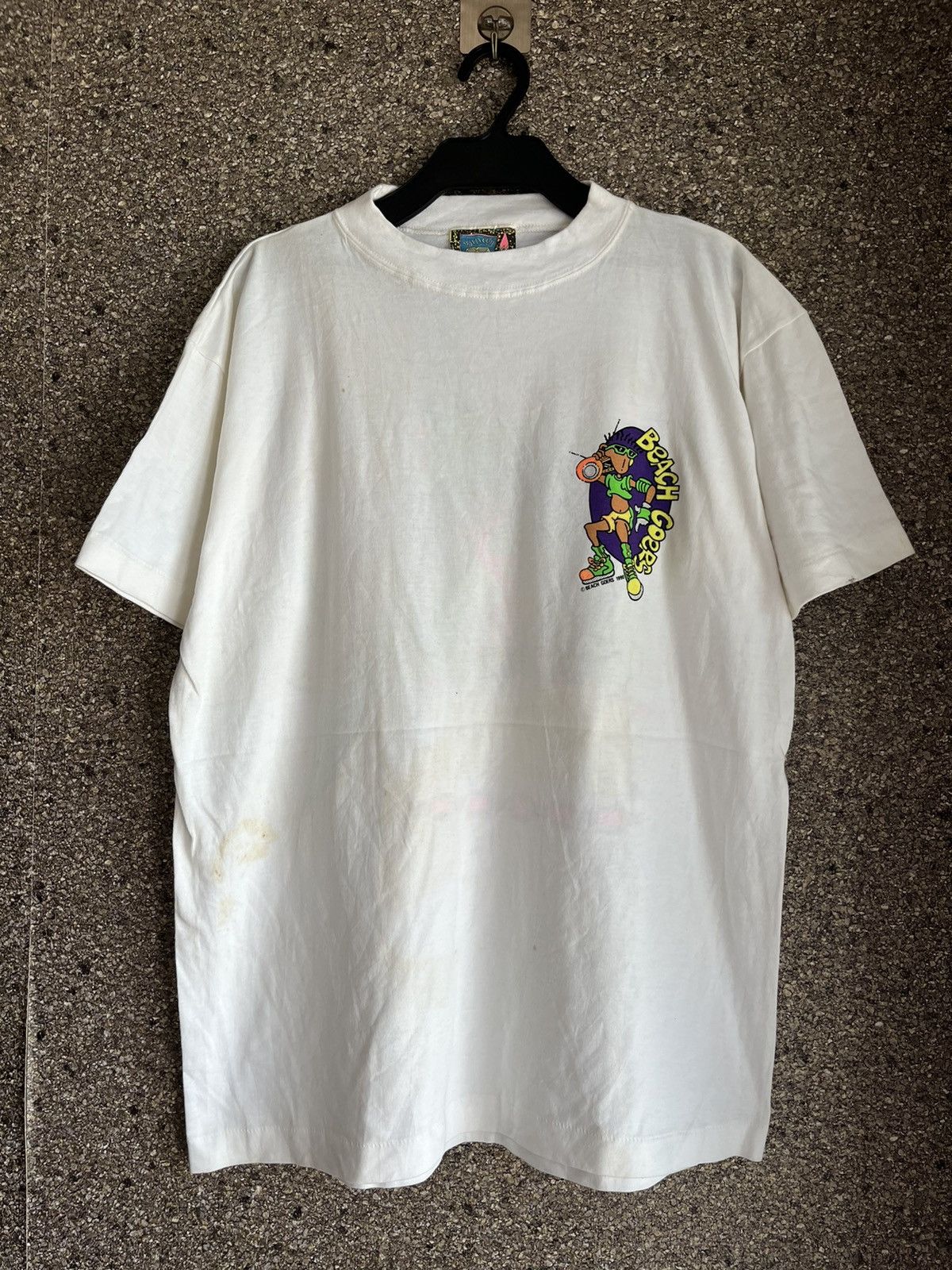 image of Made In USA x Vintage Beach Goers Ft76 in White, Men's (Size Medium)