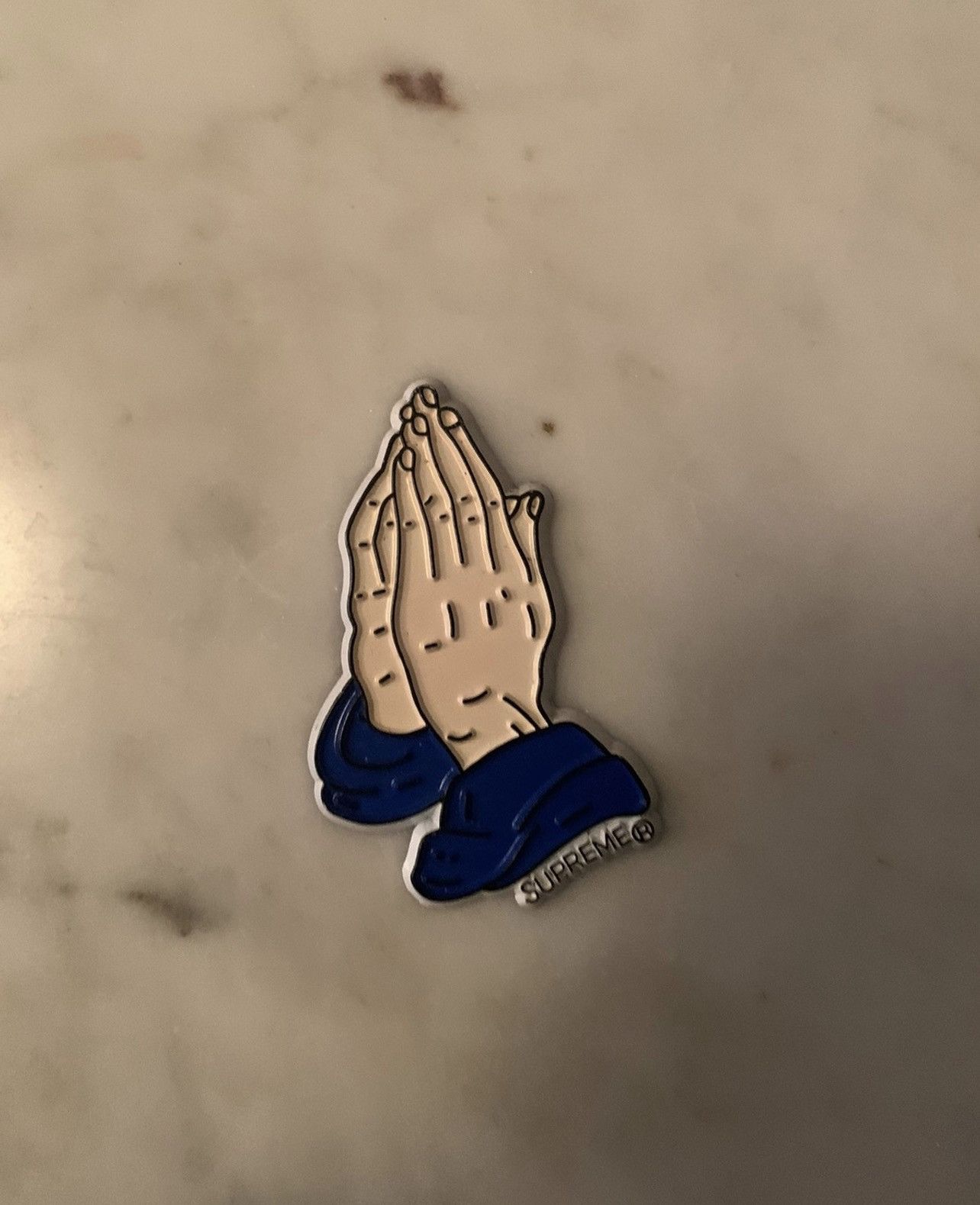 Supreme Supreme Praying Hands Magnet Size ONE SIZE - 1 Thumbnail