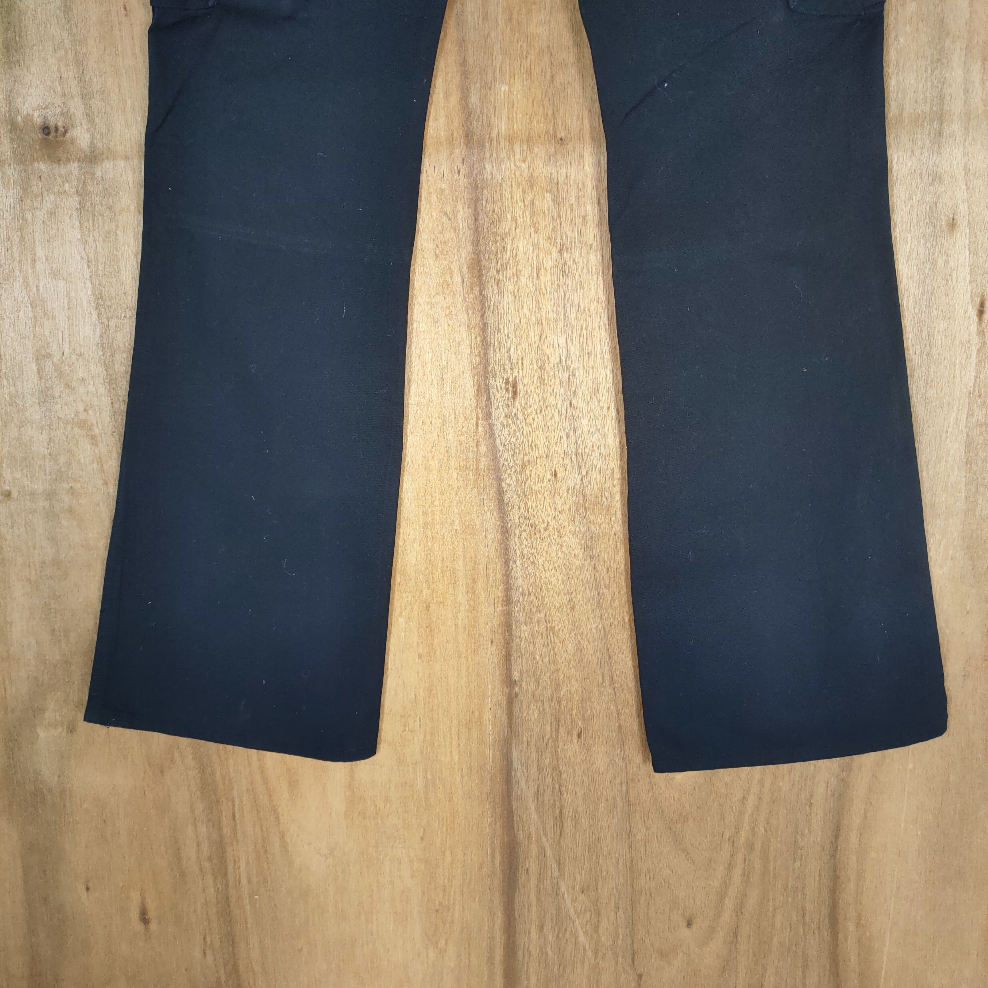 Roots VINTAGE ROOT THREE BLACK BOOTCUT FLARED CARGO PANTS Size US 34 / EU 50 - 12 Thumbnail
