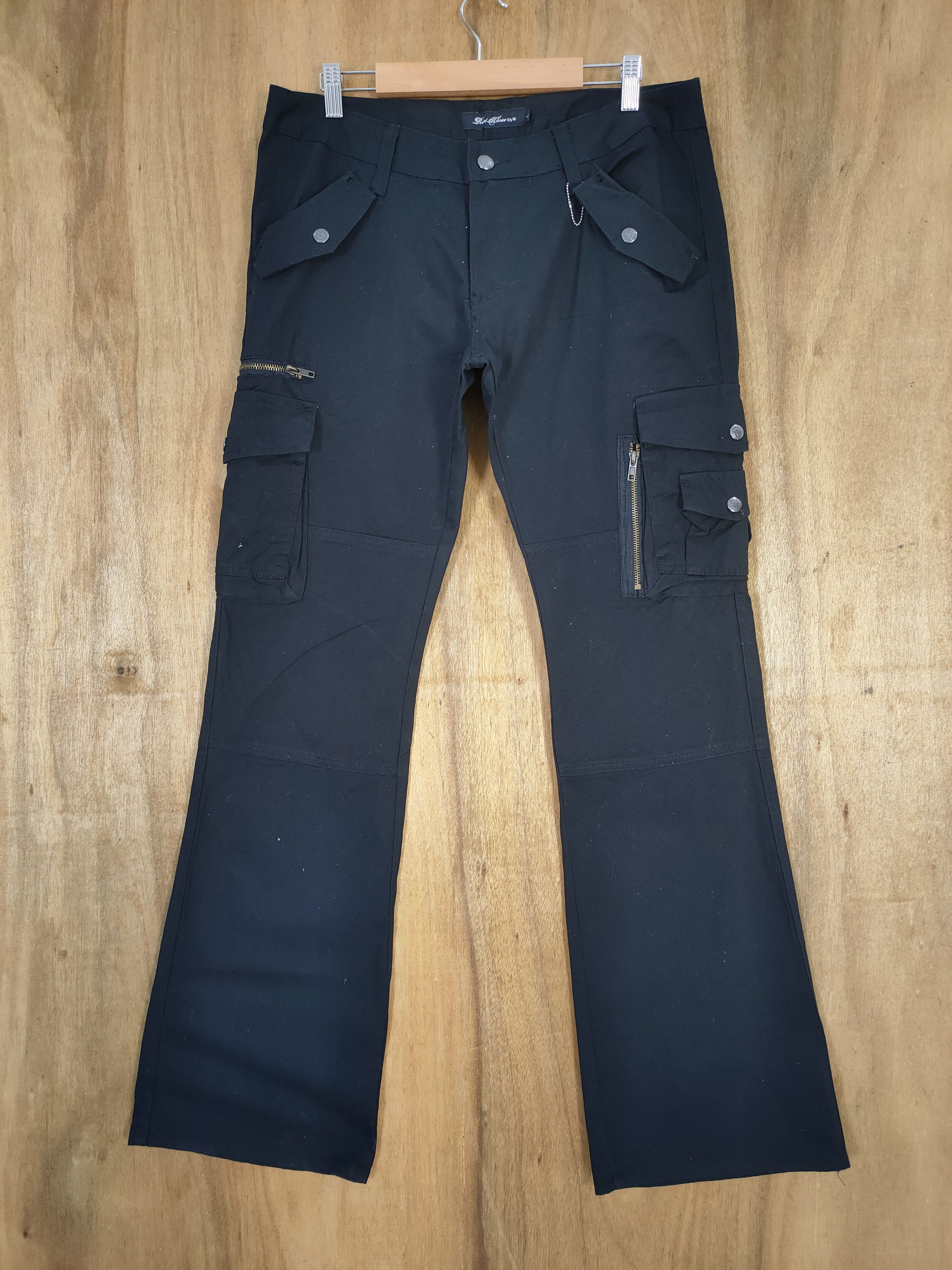Roots VINTAGE ROOT THREE BLACK BOOTCUT FLARED CARGO PANTS Size US 34 / EU 50 - 1 Thumbnail