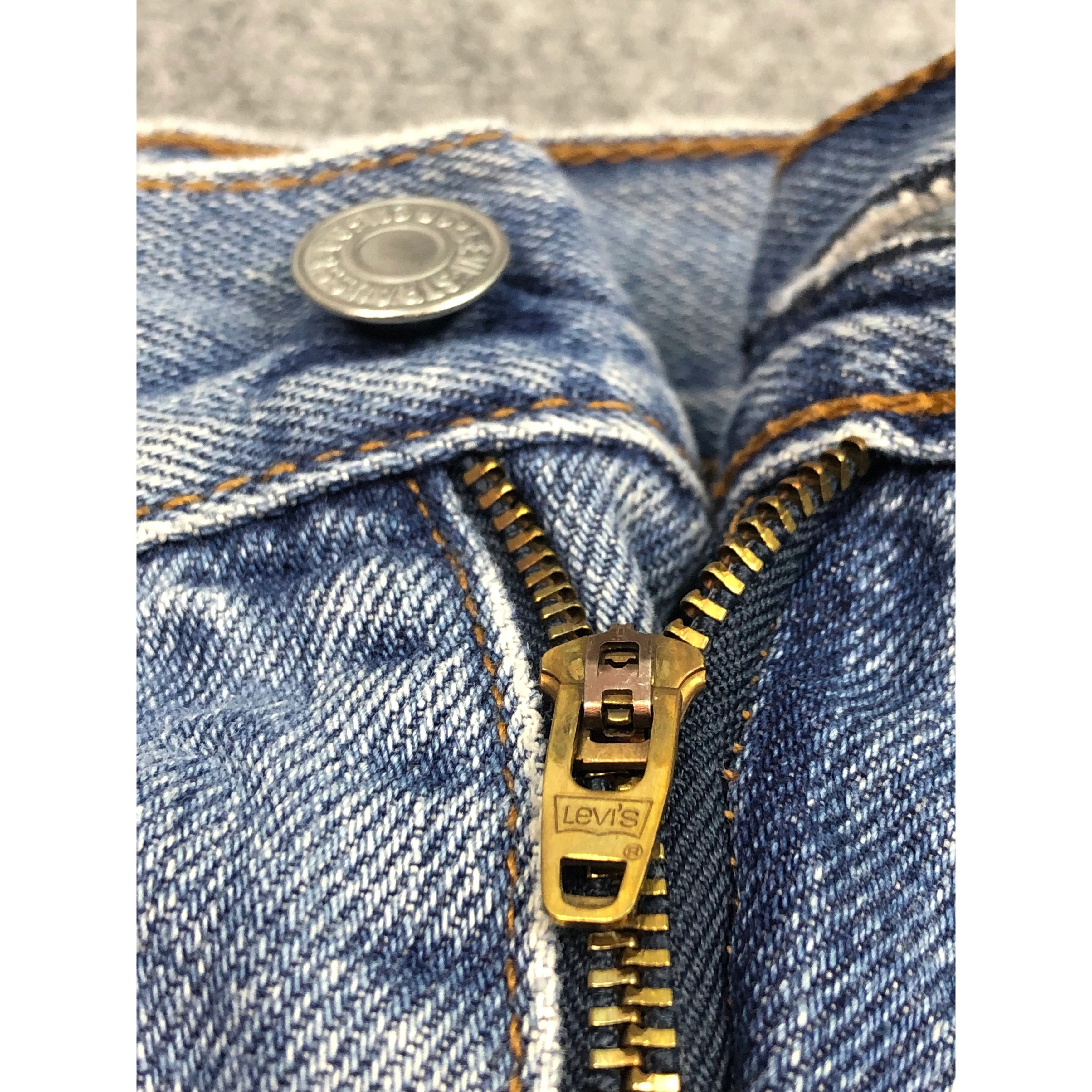 Levi's Vintage Levis 517 Flared Bootcut Jeans DP0456 Size US 36 / EU 52 - 7 Thumbnail