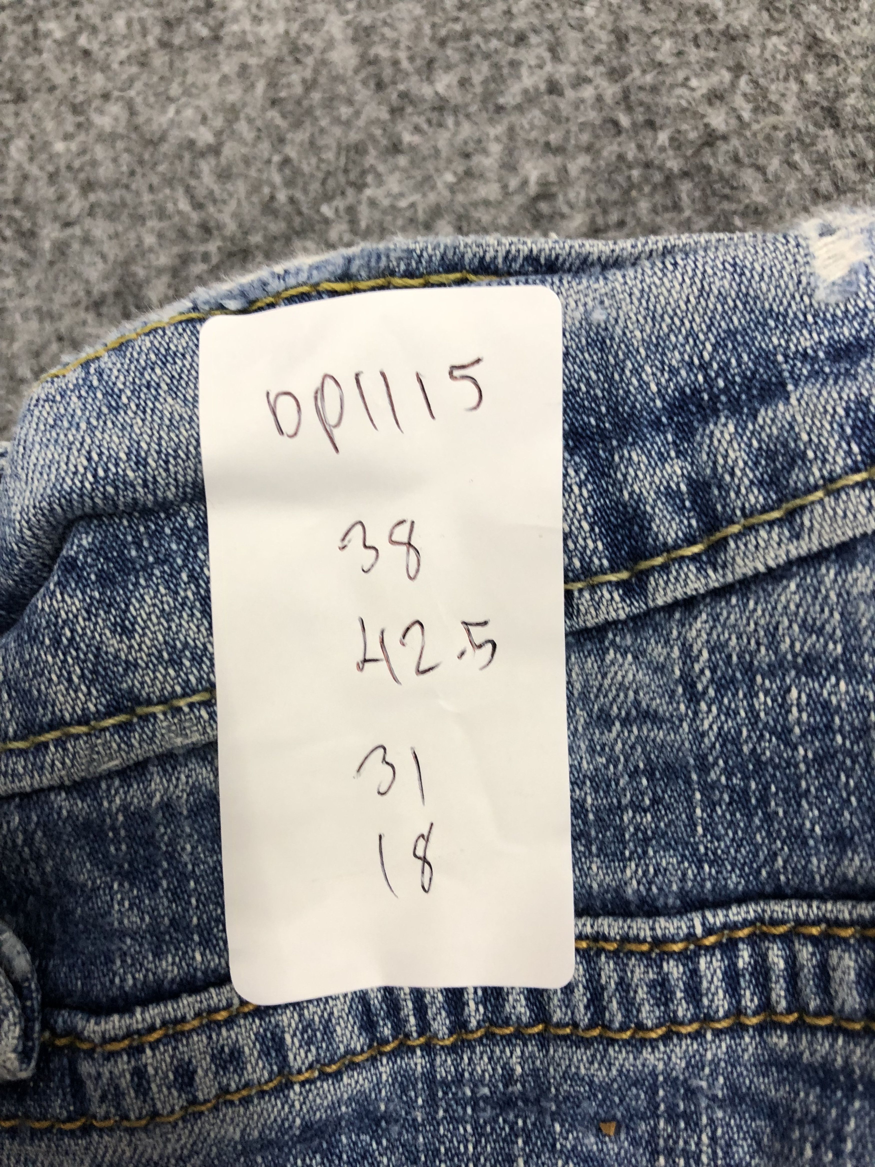 Levi's Vintage Levis 550 Women Bootcut Flared Denim DP1115 Size US 38 / EU 54 - 12 Thumbnail