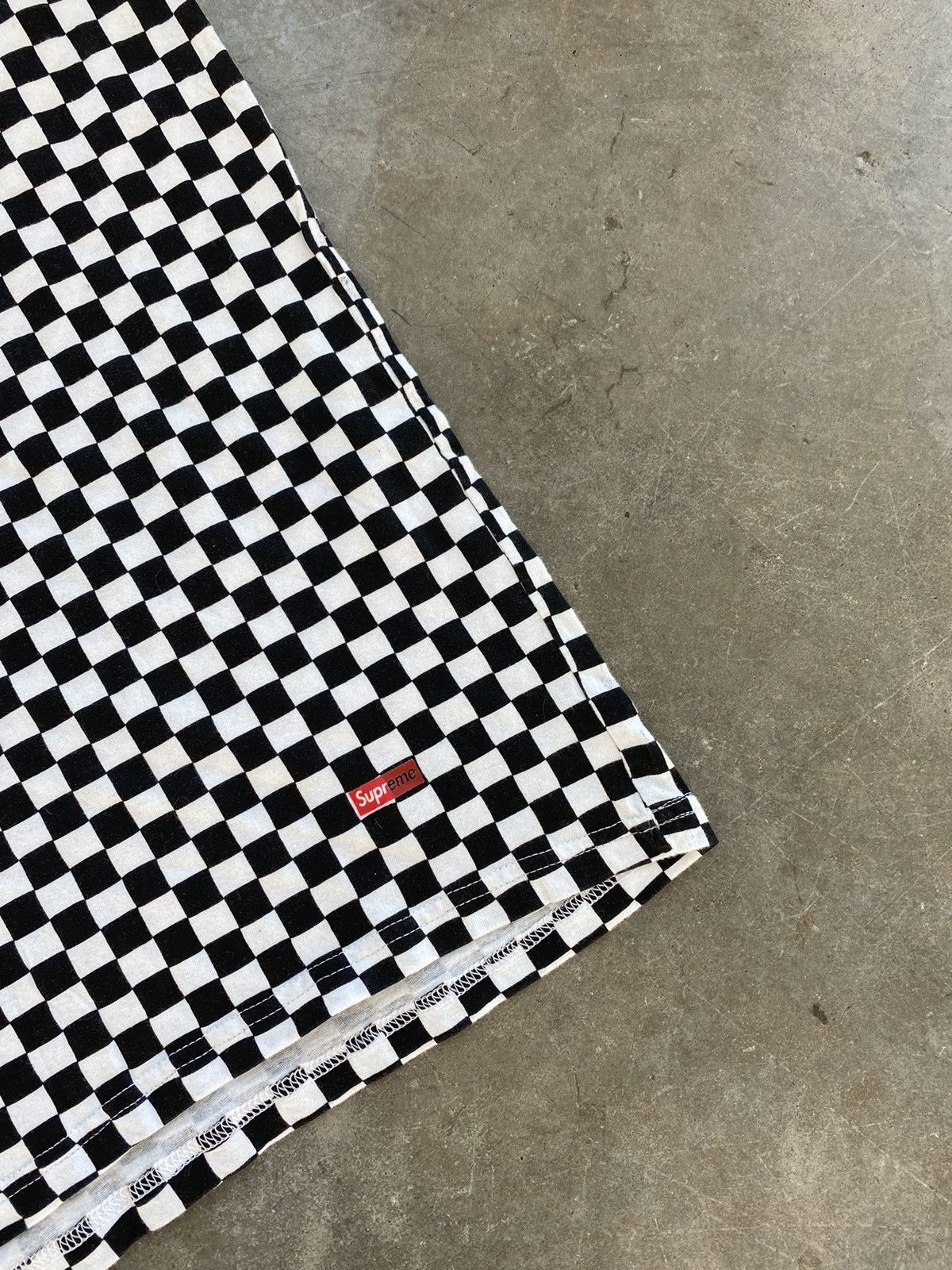Hanes × Supreme Supreme x Hanes Black + White Checkered Box Logo Tee Medium Size US M / EU 48-50 / 2 - 2 Thumbnail