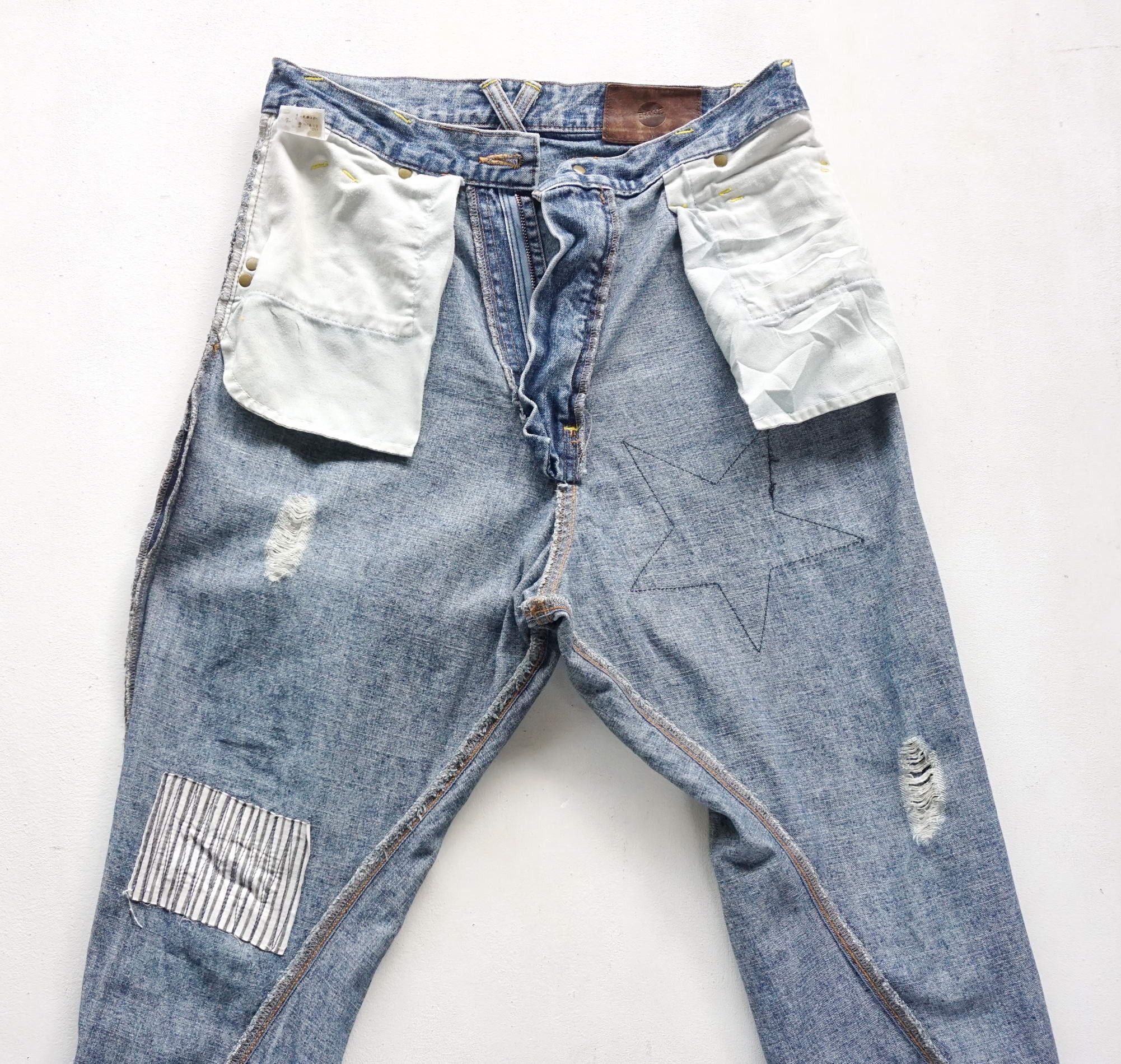 Japanese Brand EHYPHEN World Gallery Distressed & Patched High Waist Jeans Size 26" / US 2 / IT 38 - 13 Thumbnail