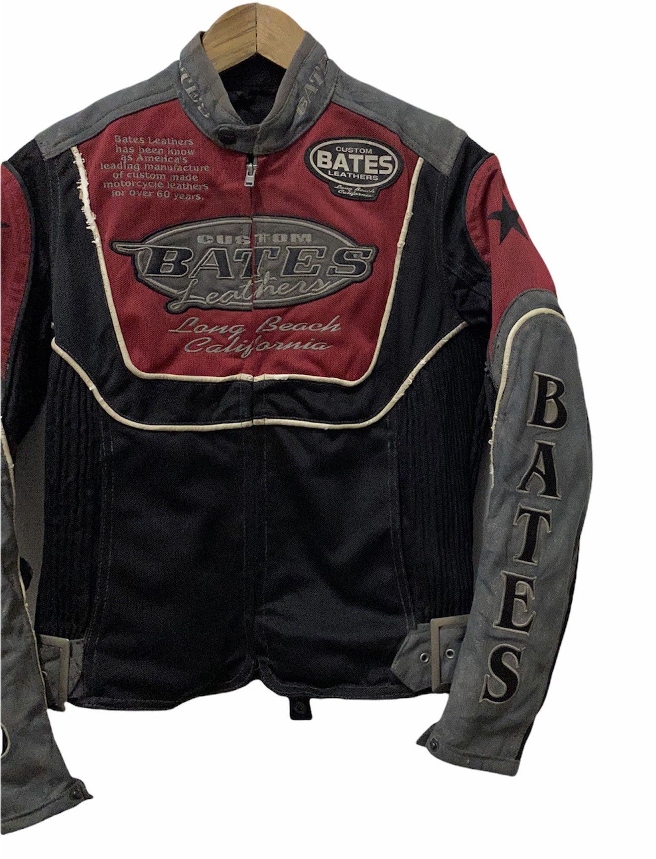 Sports Specialties 🔥Bates Custom Leather Distressed Motorcycle Jacket Size US S / EU 44-46 / 1 - 4 Thumbnail