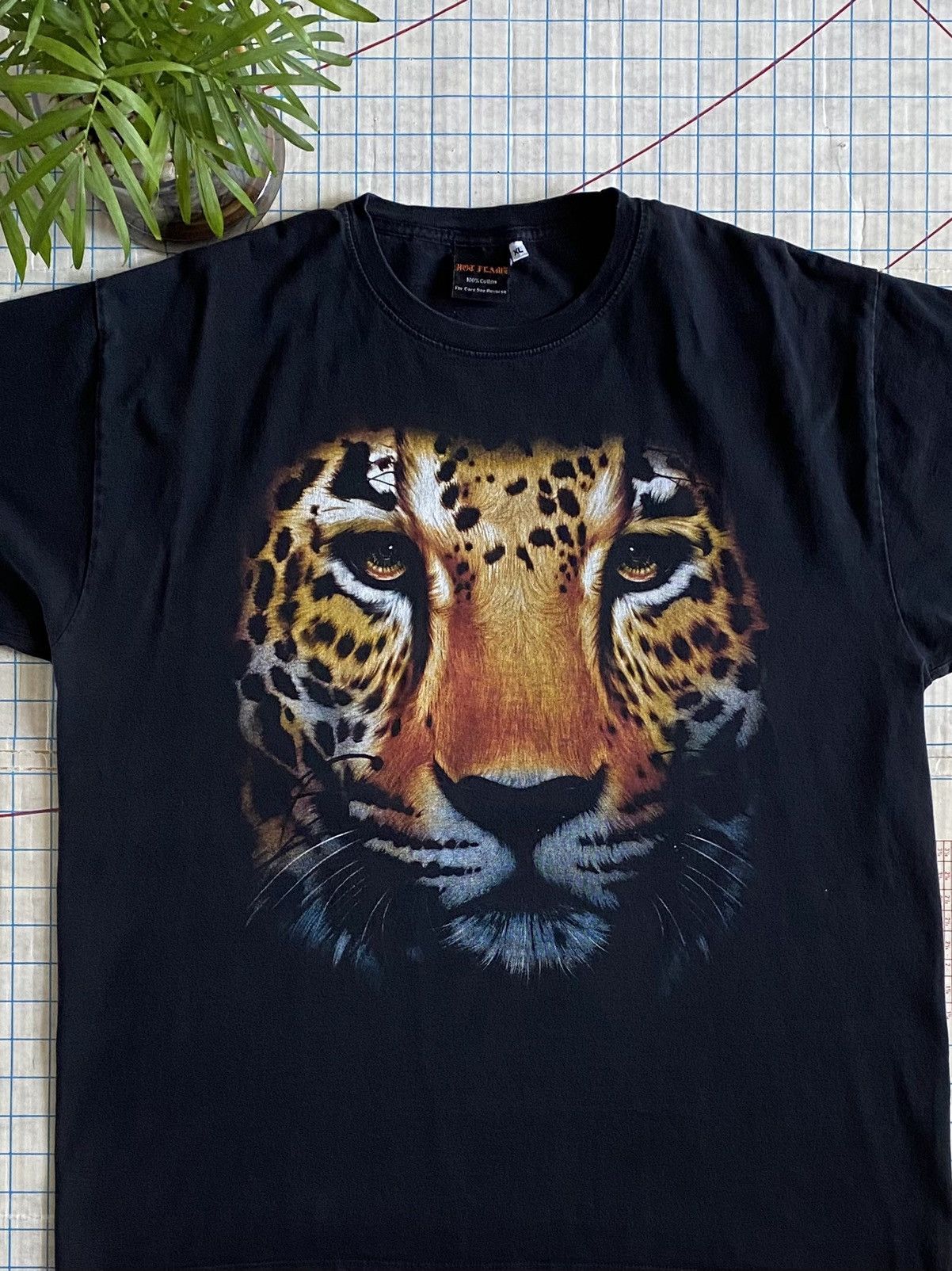 Vintage Vintage Cheeta Animal Graphic Tee Size XL Black Size US XL / EU 56 / 4 - 3 Thumbnail