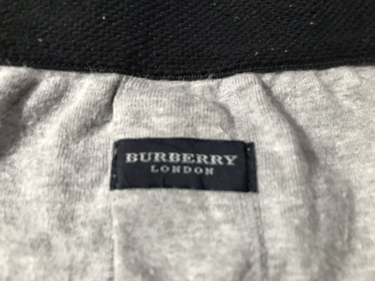 Burberry Burberry London Sweatpants Size L Size US 26 / EU 42 - 4 Thumbnail