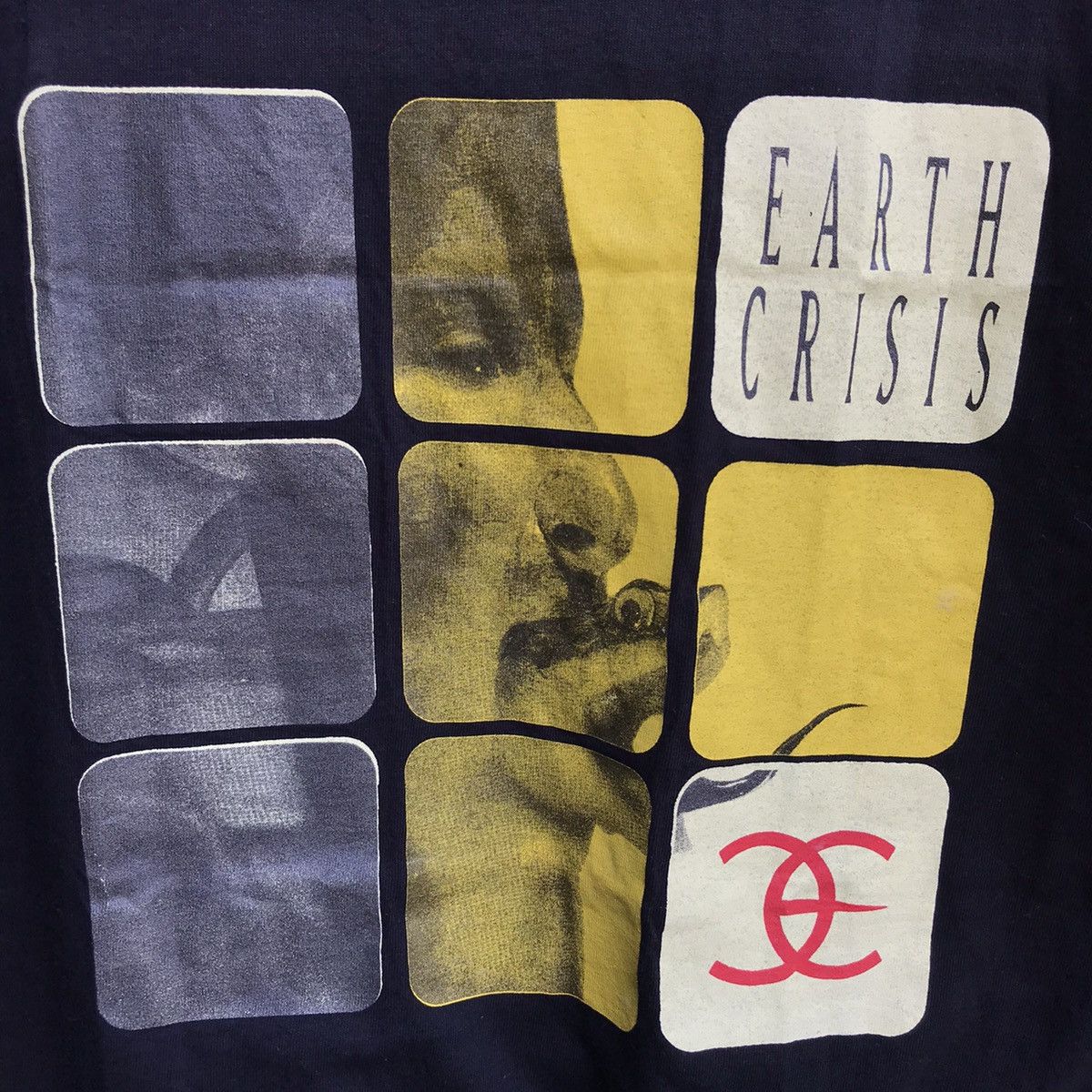 Band Tees Vintage EARTH CRISIS band tee hardcore punk Size US L / EU 52-54 / 3 - 4 Thumbnail