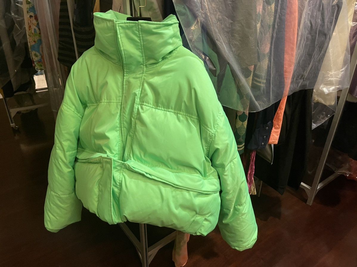 Vetements Reversible and convertible fluorescent puffer jacket Size US L / EU 52-54 / 3 - 6 Thumbnail