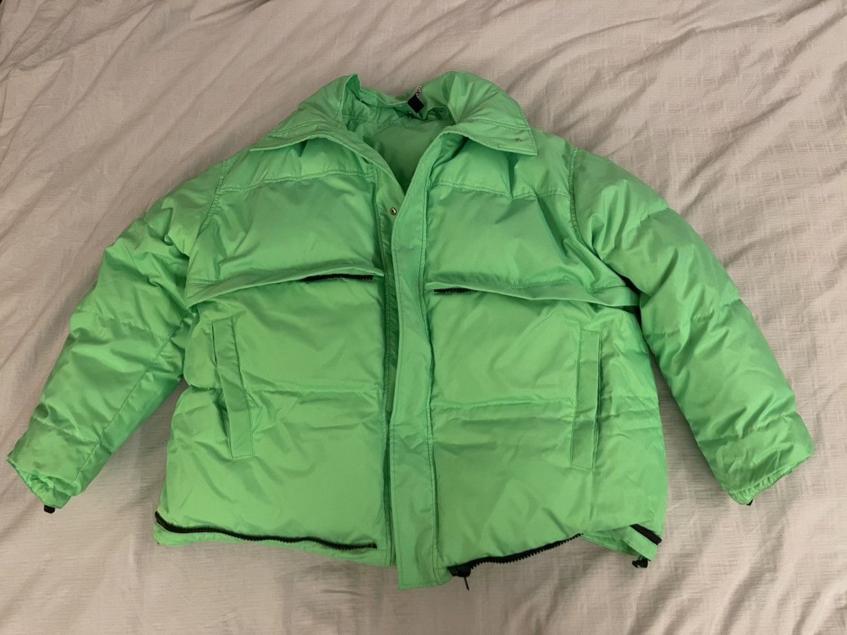 Vetements Reversible and convertible fluorescent puffer jacket Size US L / EU 52-54 / 3 - 11 Thumbnail