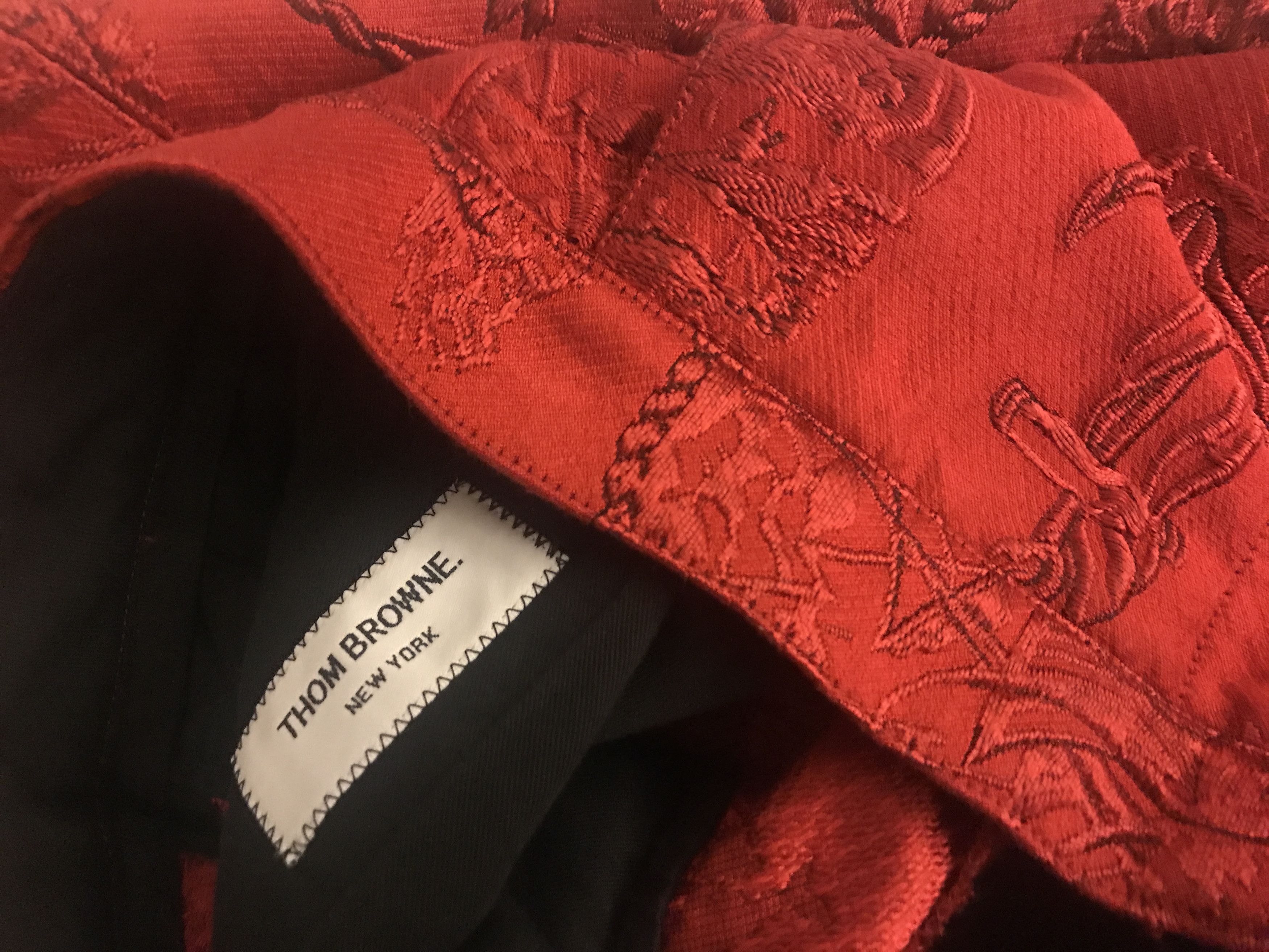 Thom Browne $1,207 embroidered red shorts Size US 30 / EU 46 - 4 Thumbnail