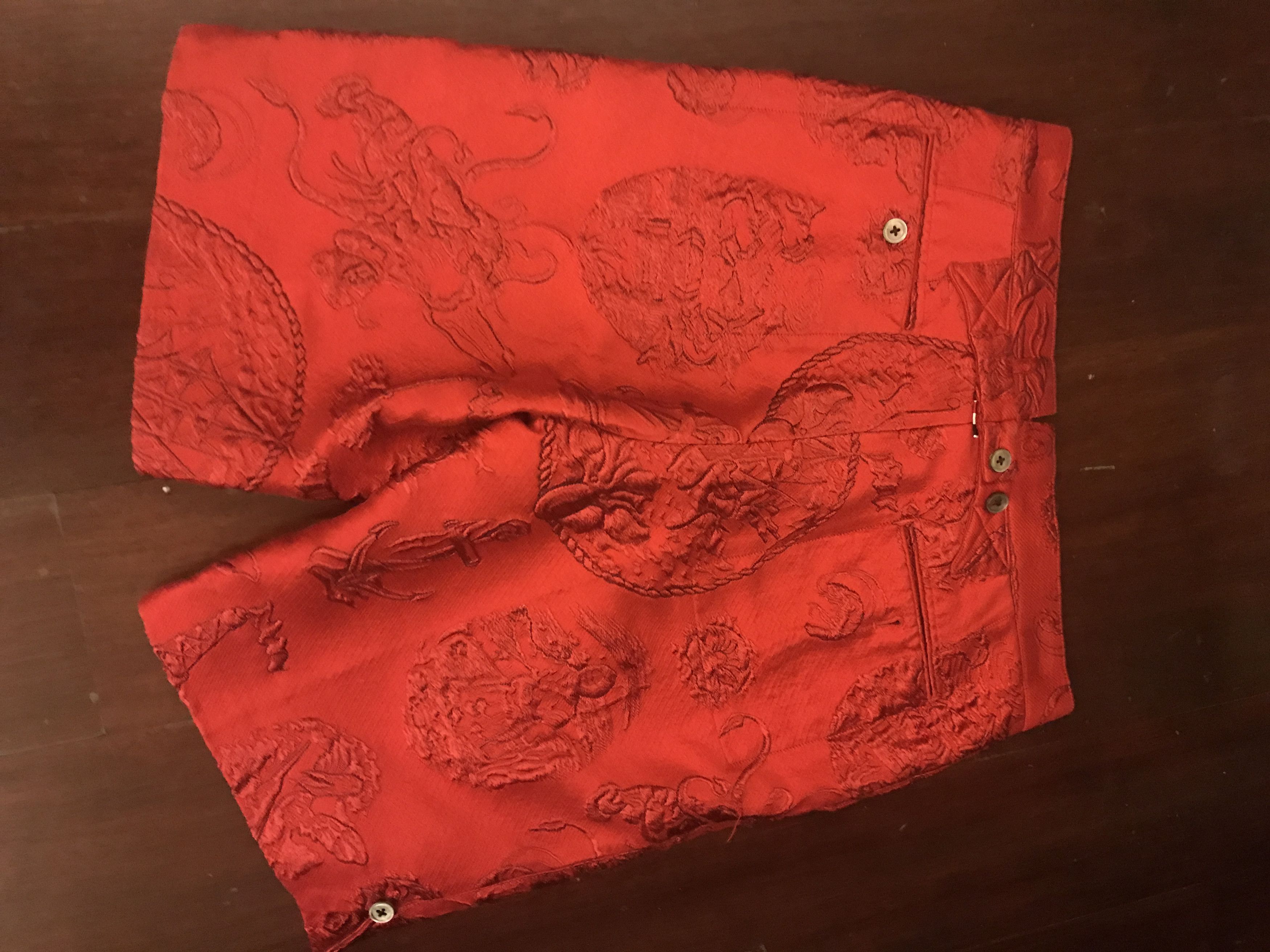 Thom Browne $1,207 embroidered red shorts Size US 30 / EU 46 - 2 Thumbnail