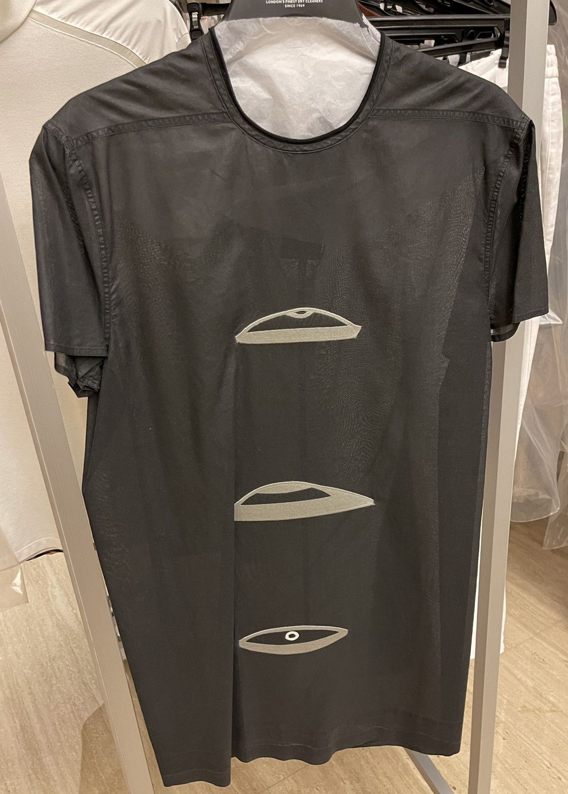 SS16 cyclops embroidered nipslip tee