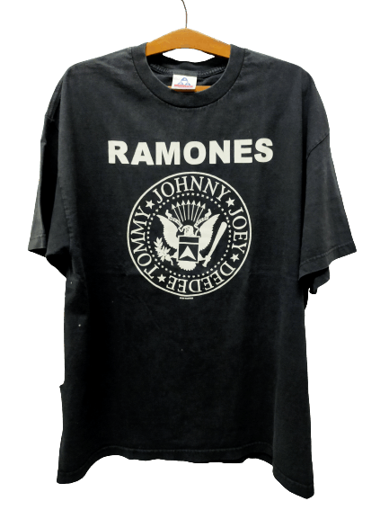 Band Tees VINTAGE THE RAMONES TSHIRT 1999 Size US XL / EU 56 / 4 - 1 Thumbnail